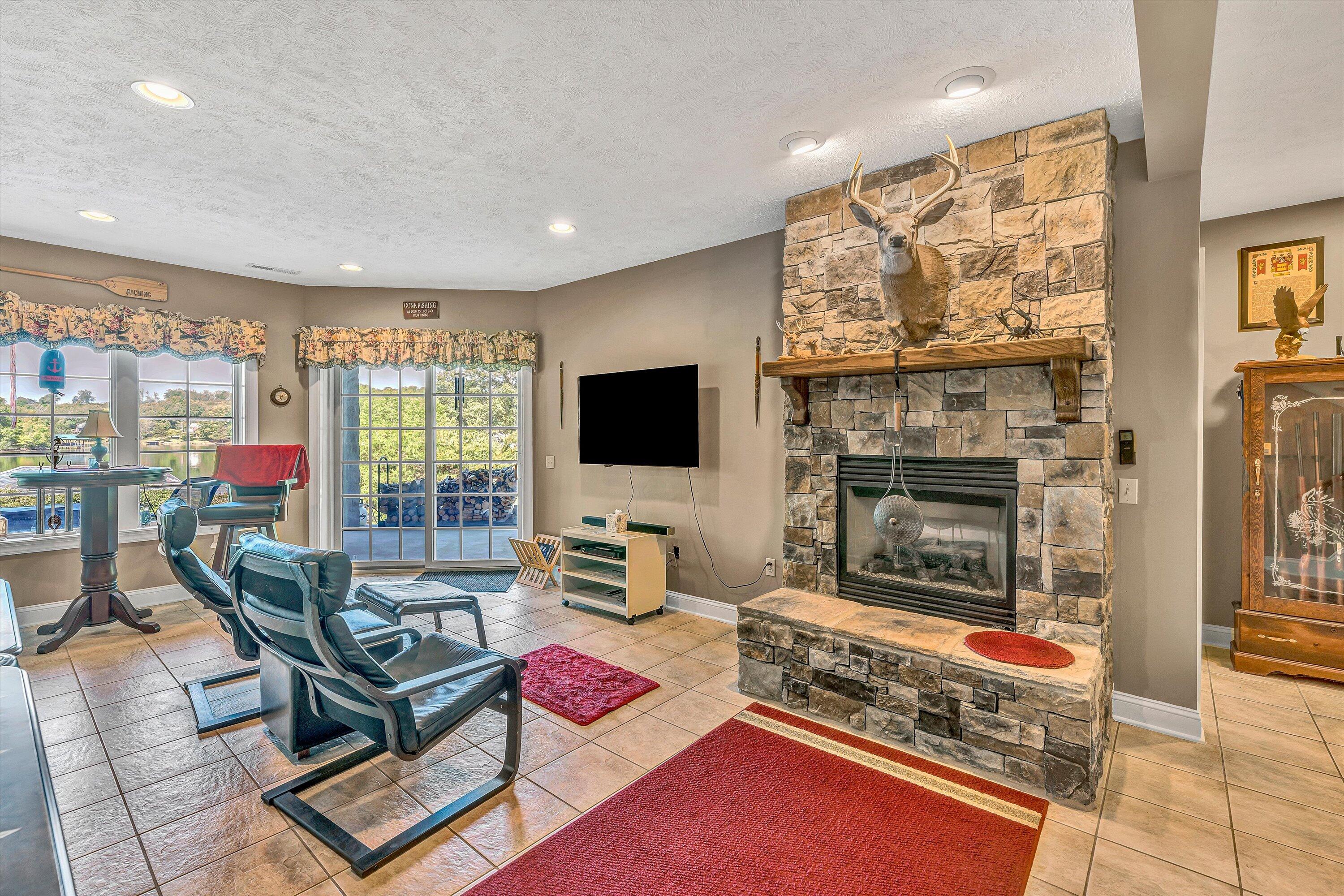 168 Sandy Point Ct, Union Hall, Virginia image 40