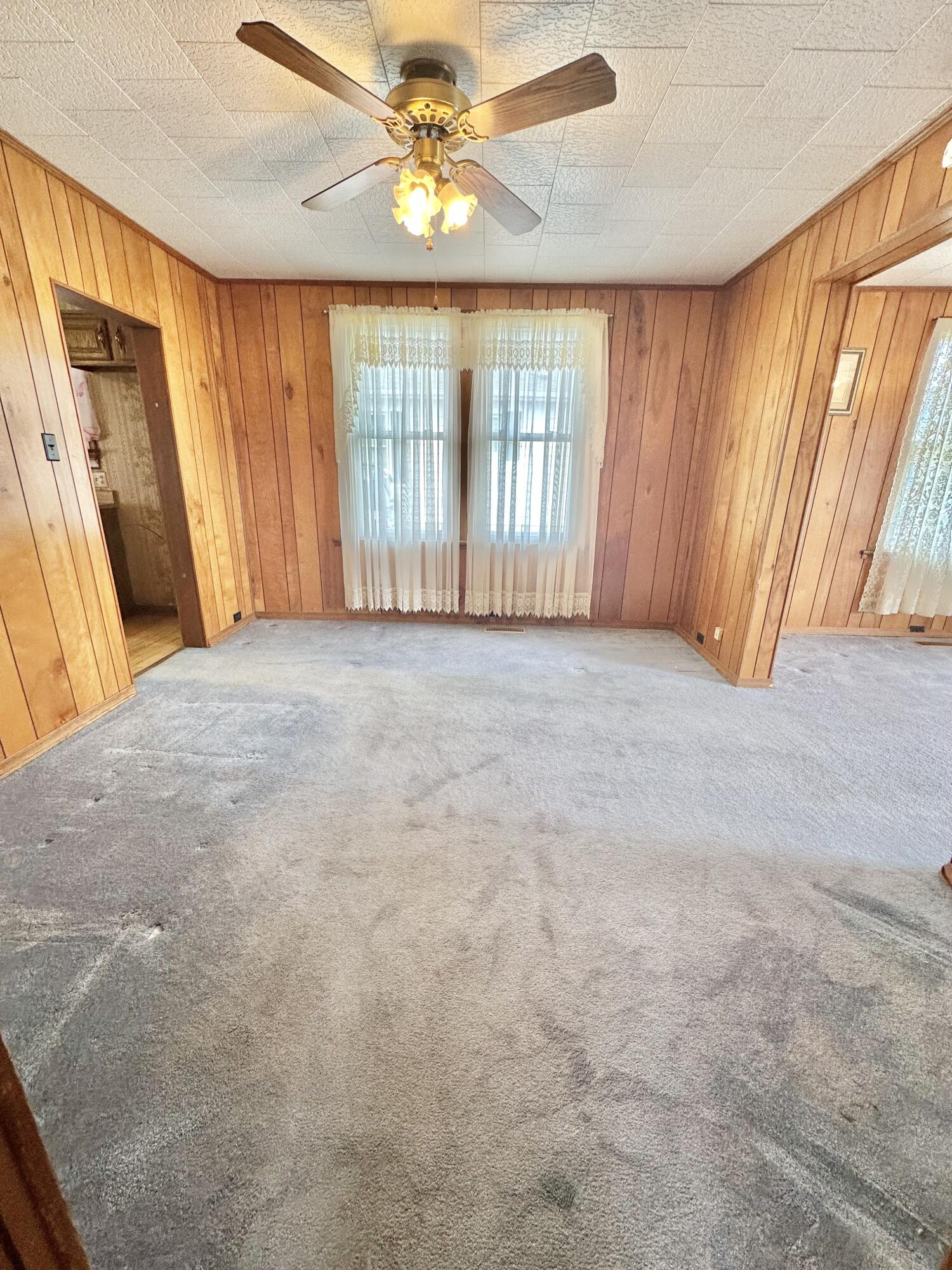 1240 W Jackson St, Covington, Virginia image 18