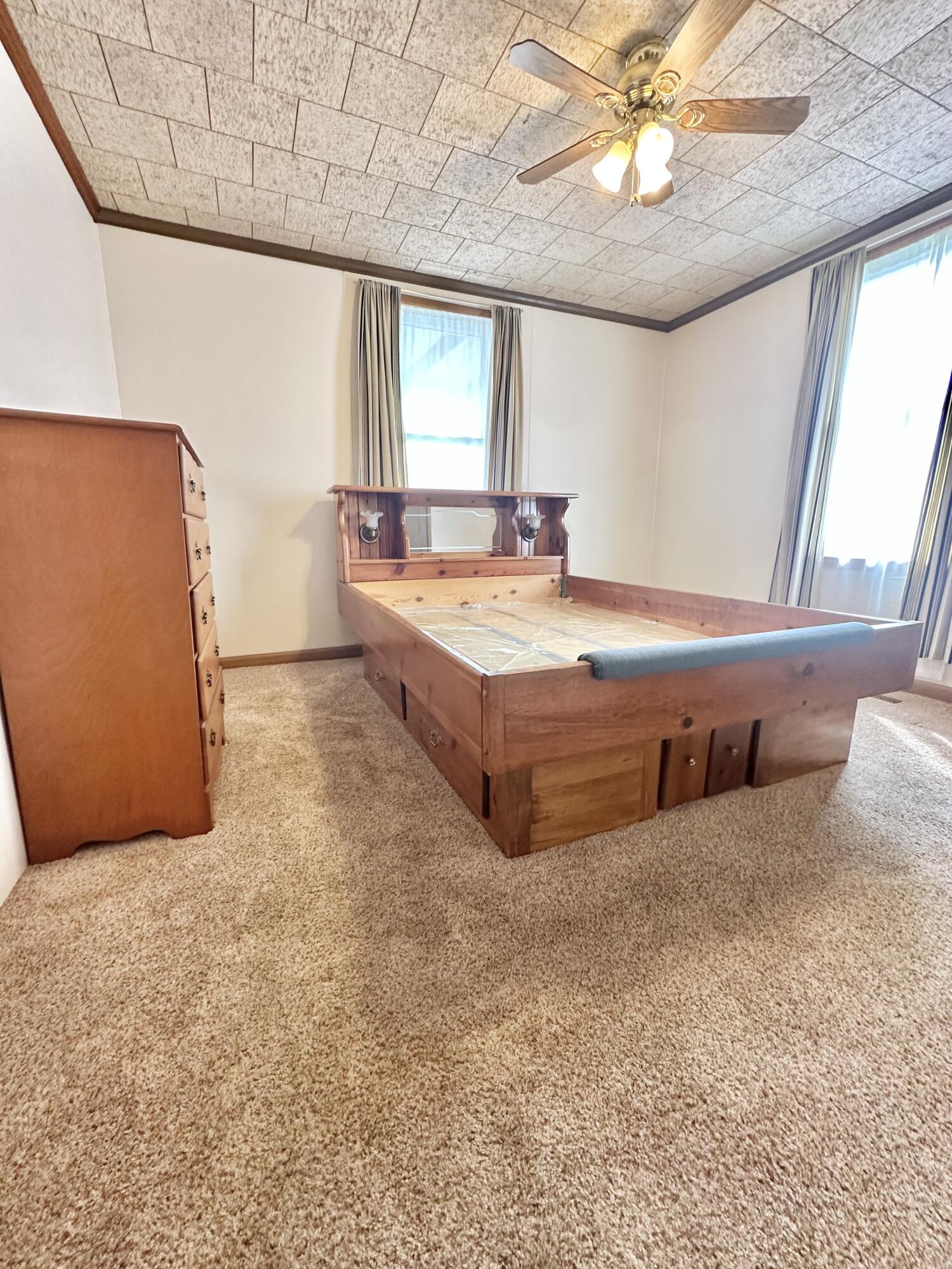 1240 W Jackson St, Covington, Virginia image 23
