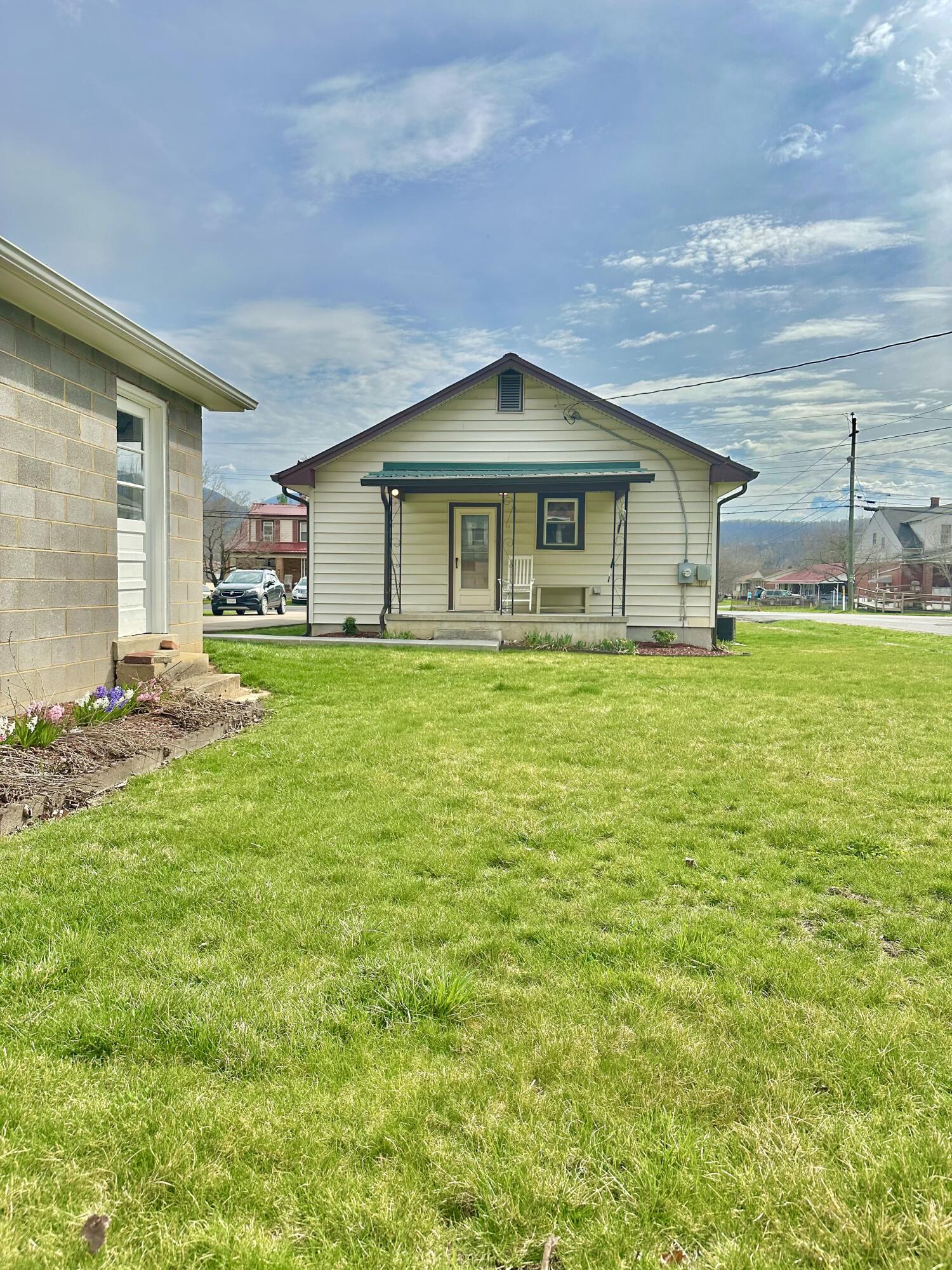 1240 W Jackson St, Covington, Virginia image 34