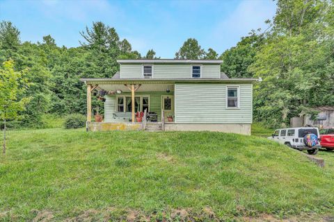 Homes For Sale - 17838 Callaway Rd<br/> Franklin County, Callaway, VA 24067