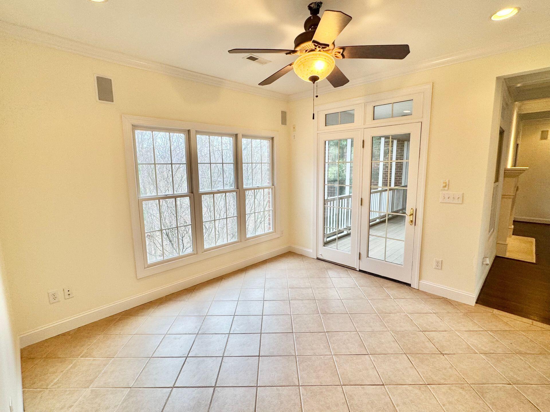 2427 Wolf Run, Vinton, Virginia image 30