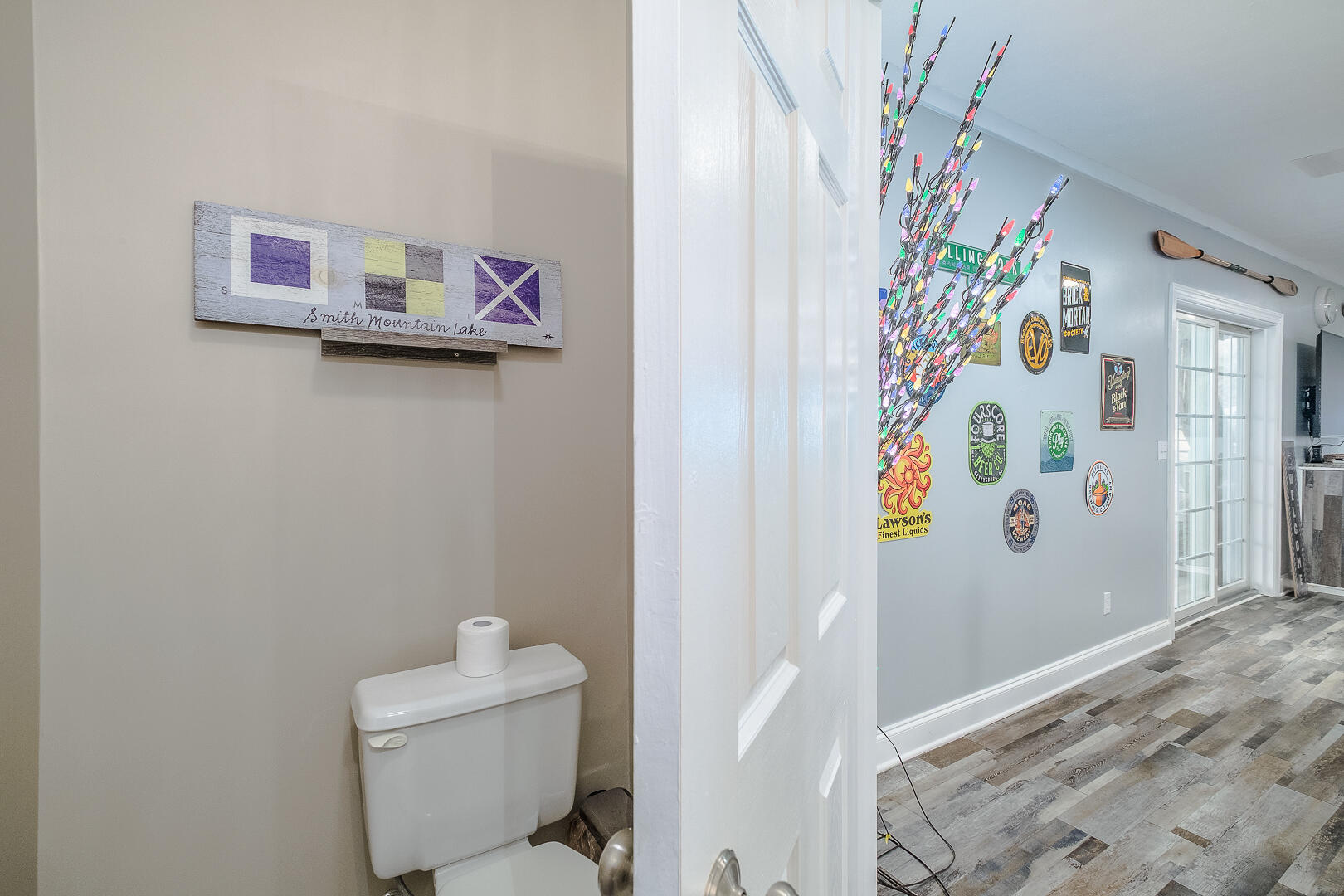 Moneta, Virginia, 24121, United States, 4 Bedrooms Bedrooms, ,4 BathroomsBathrooms,Residential,Active,2030954