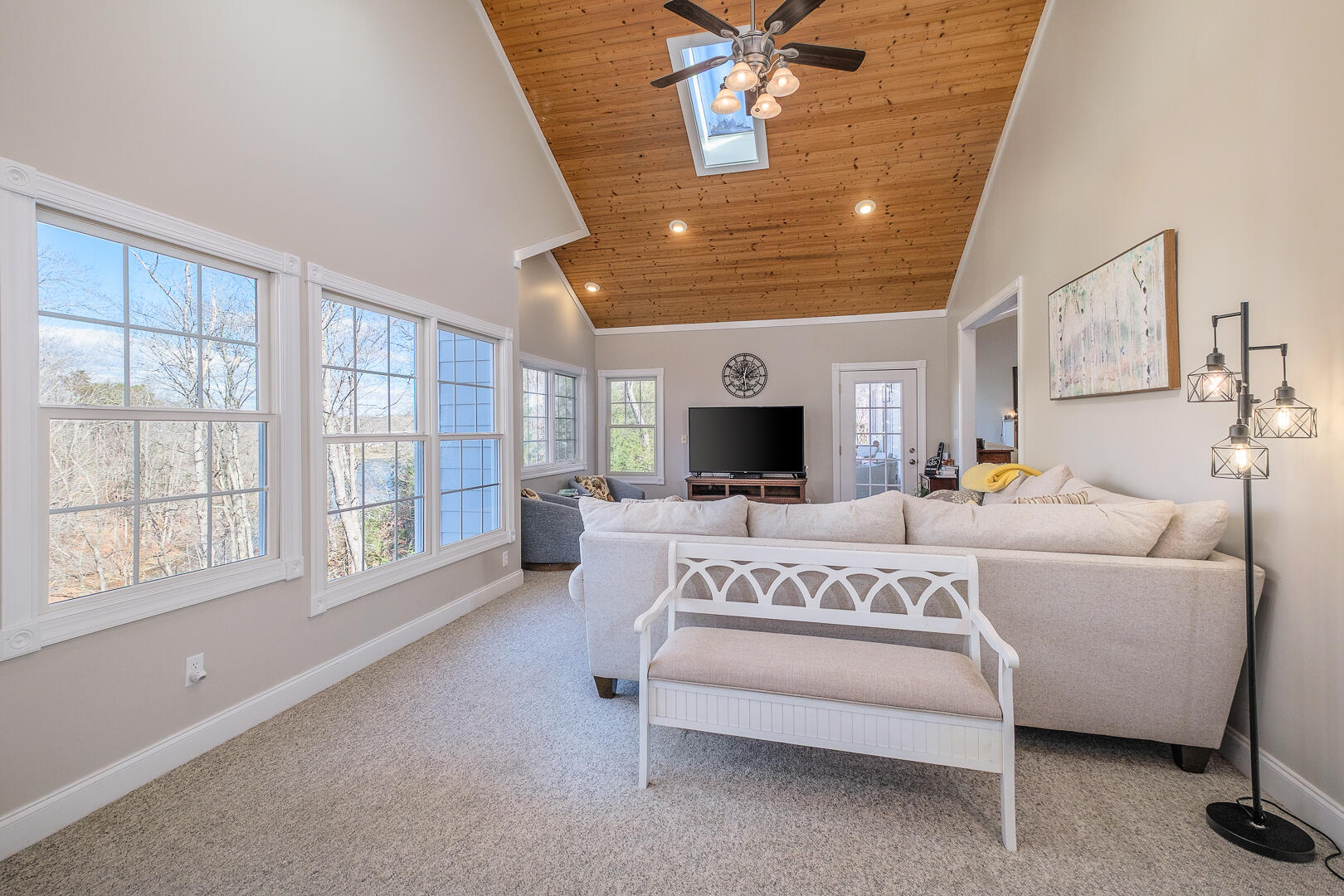 Moneta, Virginia, 24121, United States, 4 Bedrooms Bedrooms, ,4 BathroomsBathrooms,Residential,Active,2030954