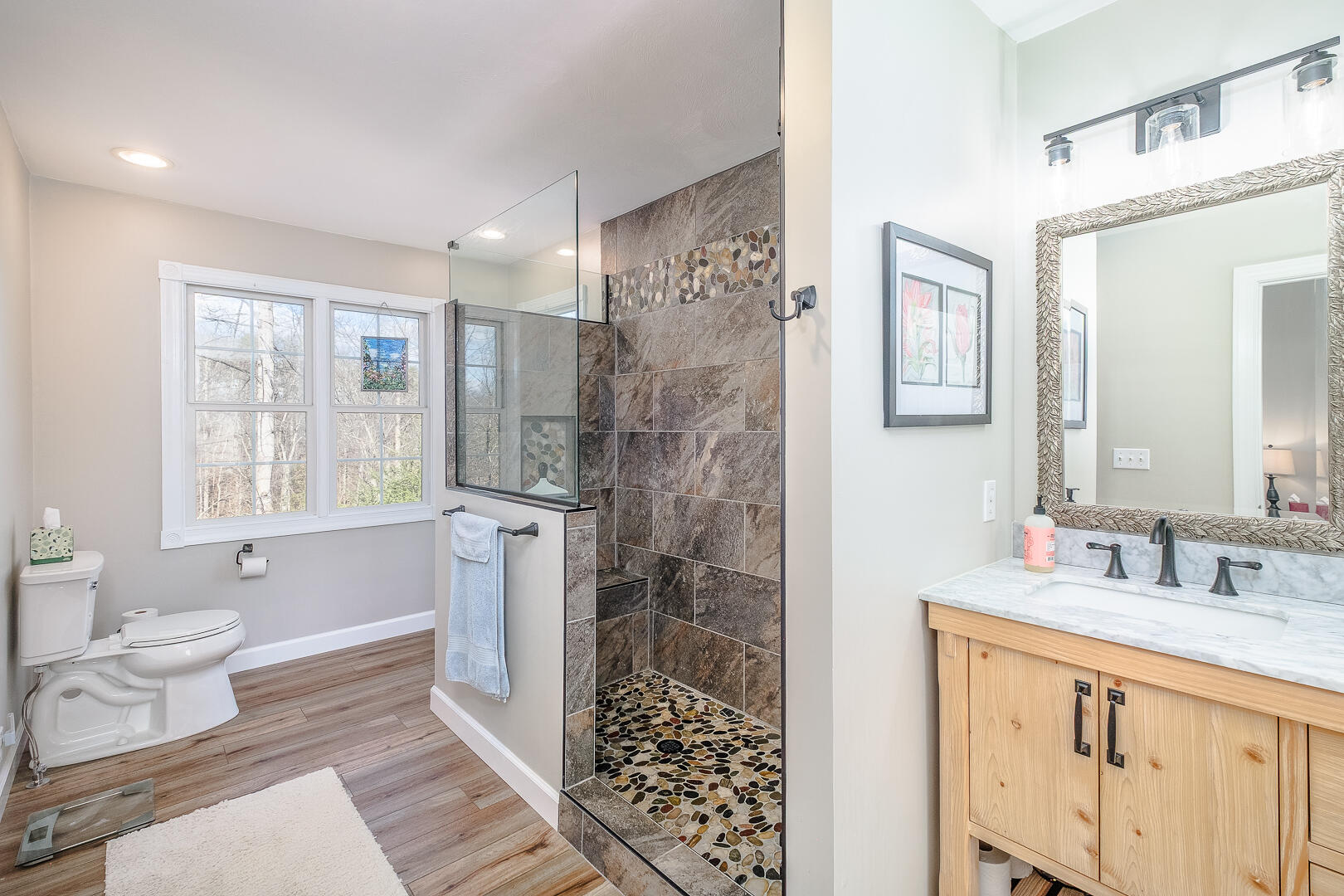 Moneta, Virginia, 24121, United States, 4 Bedrooms Bedrooms, ,4 BathroomsBathrooms,Residential,Active,2030954