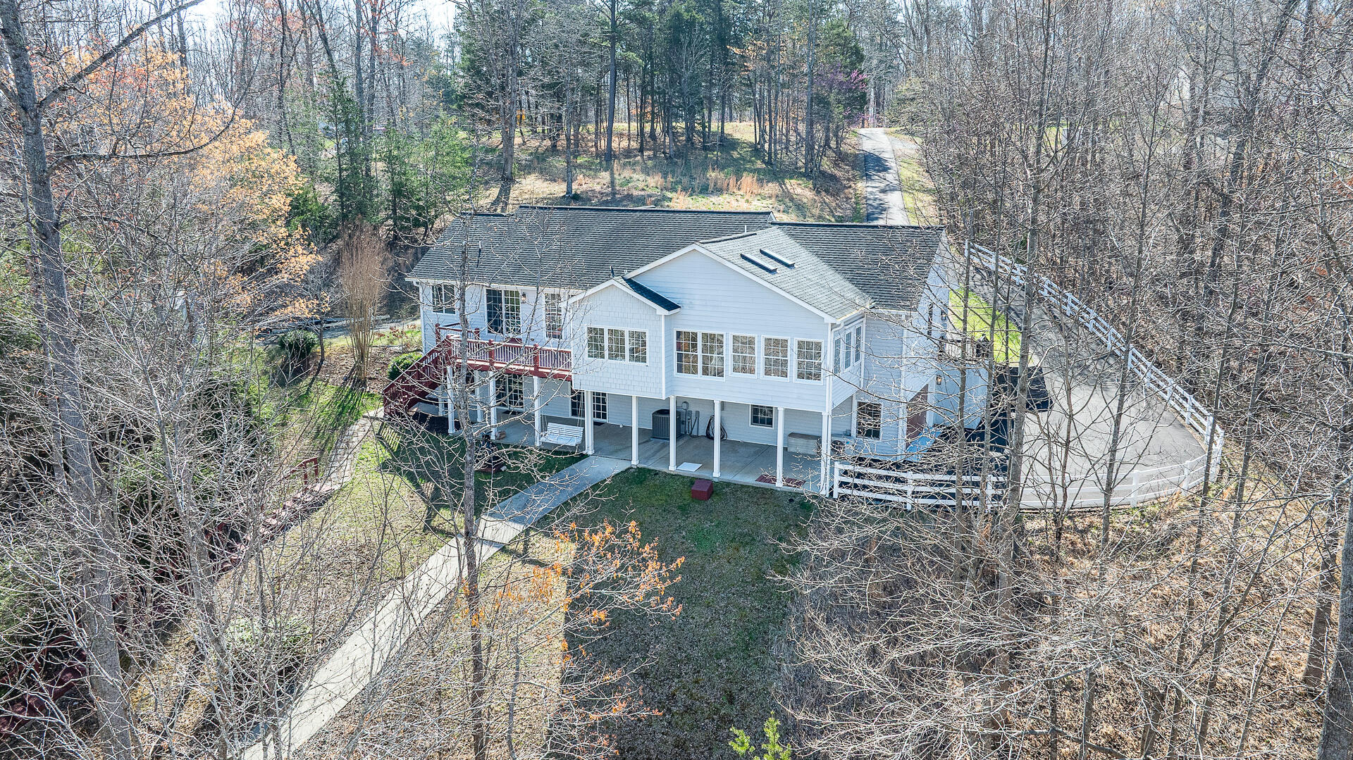 Moneta, Virginia, 24121, United States, 4 Bedrooms Bedrooms, ,4 BathroomsBathrooms,Residential,Active,2030954