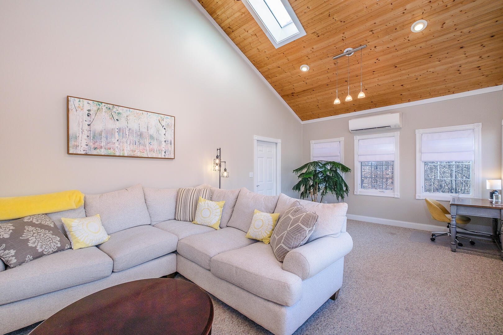 Moneta, Virginia, 24121, United States, 4 Bedrooms Bedrooms, ,4 BathroomsBathrooms,Residential,Active,2030954