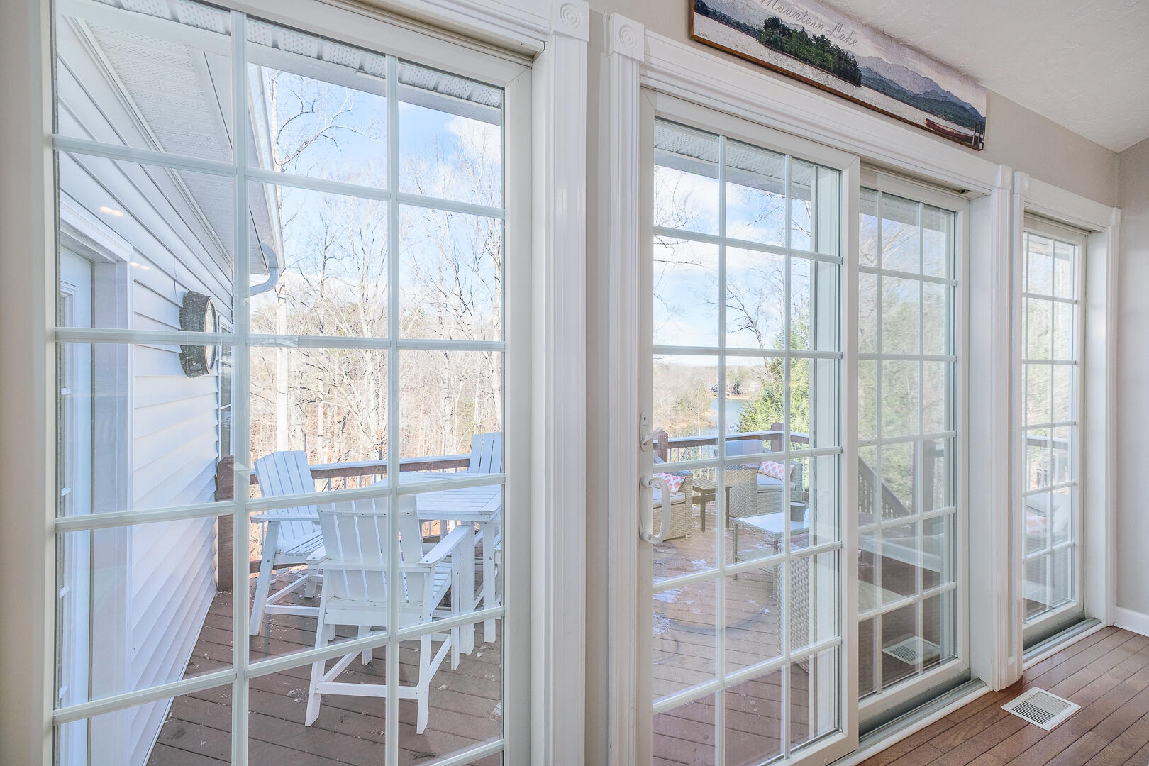 Moneta, Virginia, 24121, United States, 4 Bedrooms Bedrooms, ,4 BathroomsBathrooms,Residential,Active,2030954