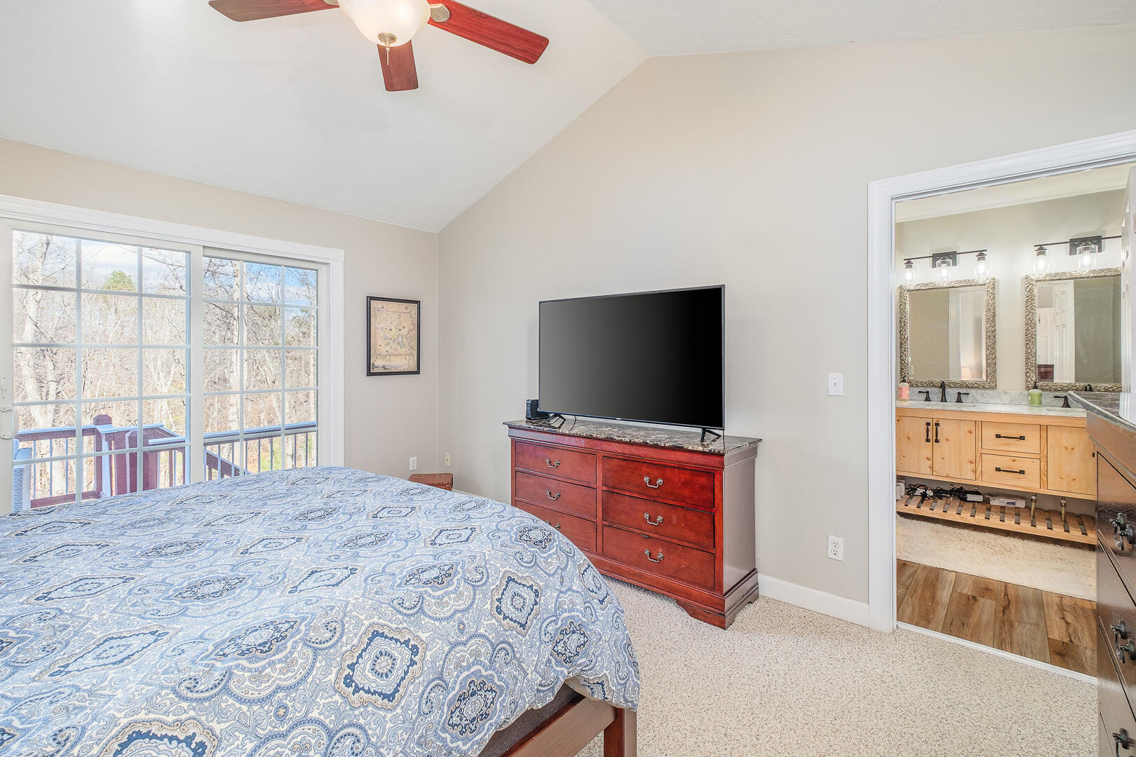 Moneta, Virginia, 24121, United States, 4 Bedrooms Bedrooms, ,4 BathroomsBathrooms,Residential,Active,2030954