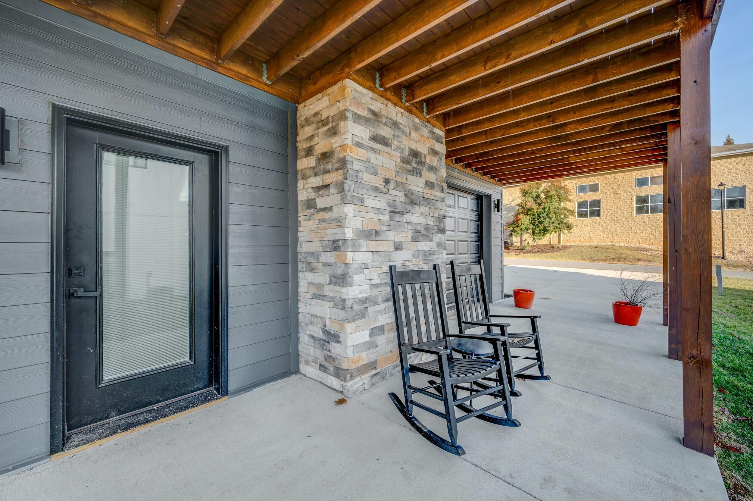 101 Retreat Ln, Huddleston, Virginia image 34