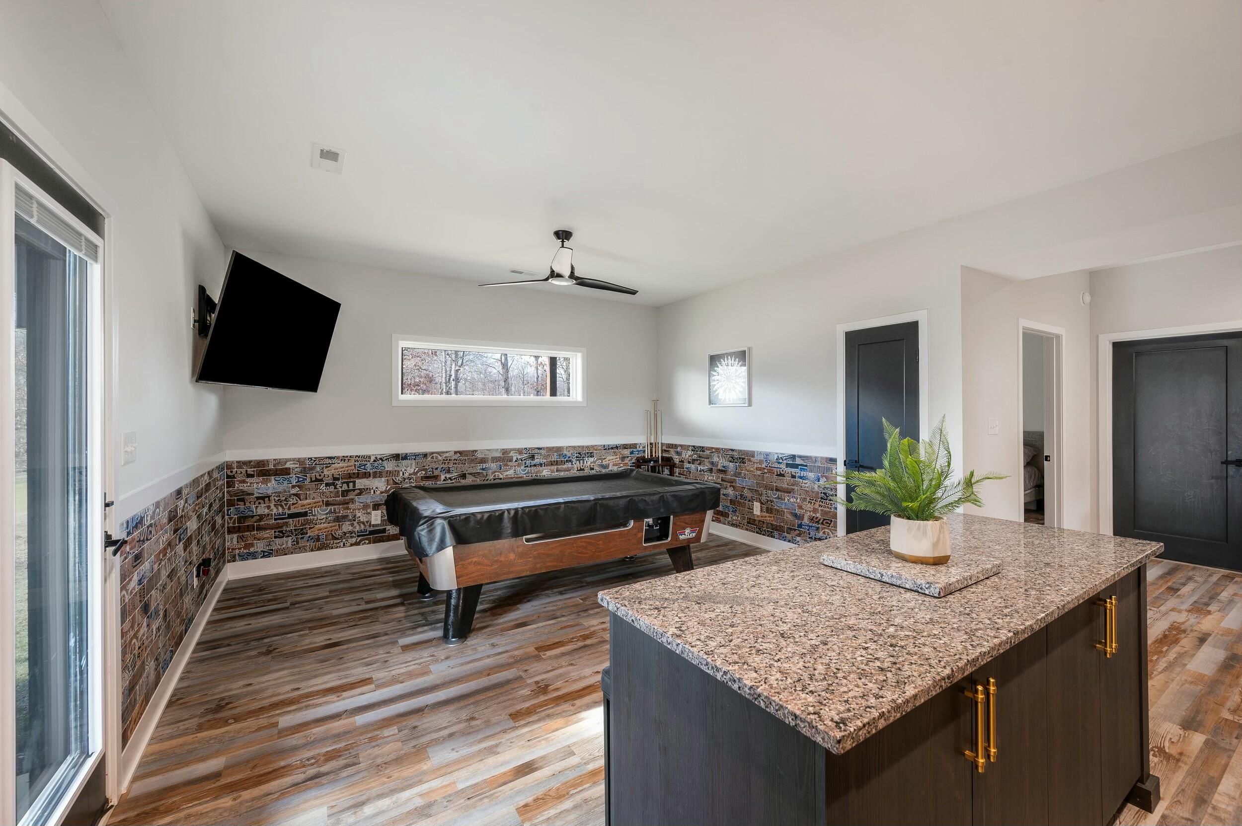 101 Retreat Ln, Huddleston, Virginia image 5