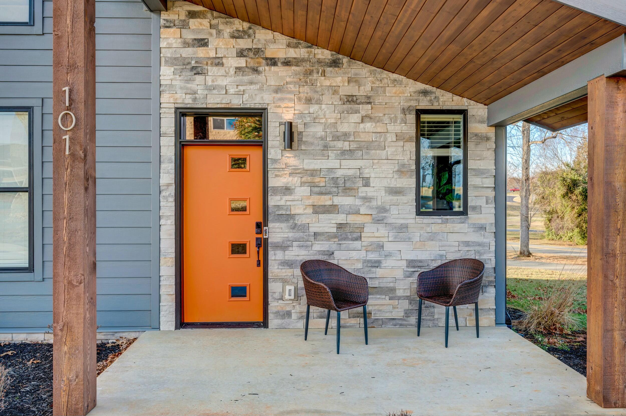 101 Retreat Ln, Huddleston, Virginia image 32