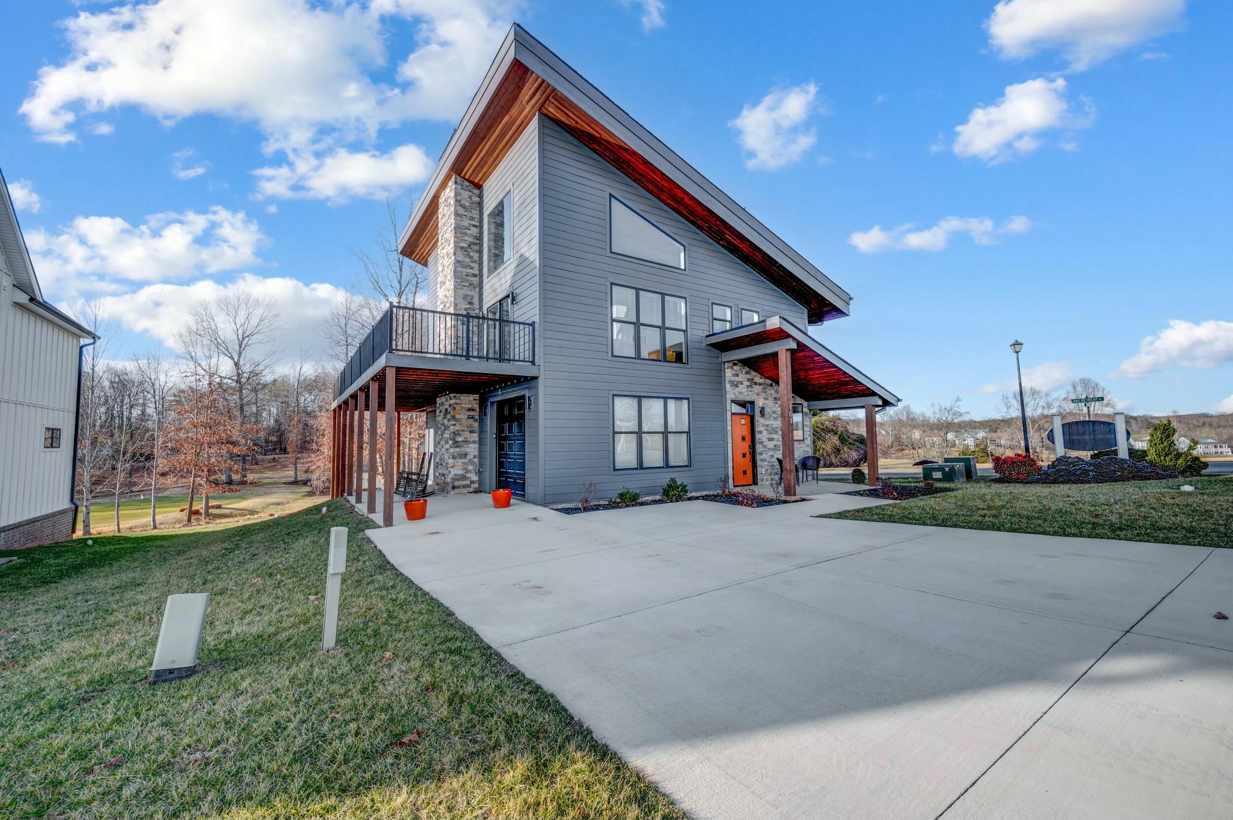 101 Retreat Ln, Huddleston, Virginia image 35