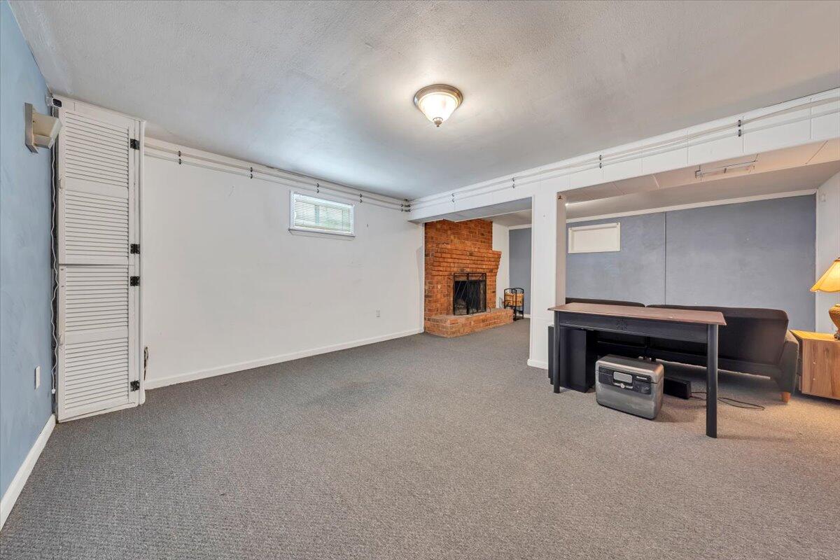 81 Ridgeview Cir, Roanoke, Virginia image 17