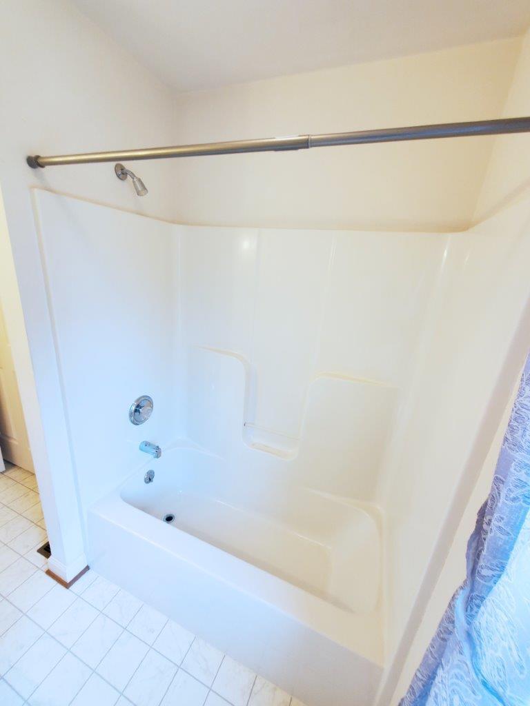 1110 Mountain View Rd, Vinton, Virginia image 11