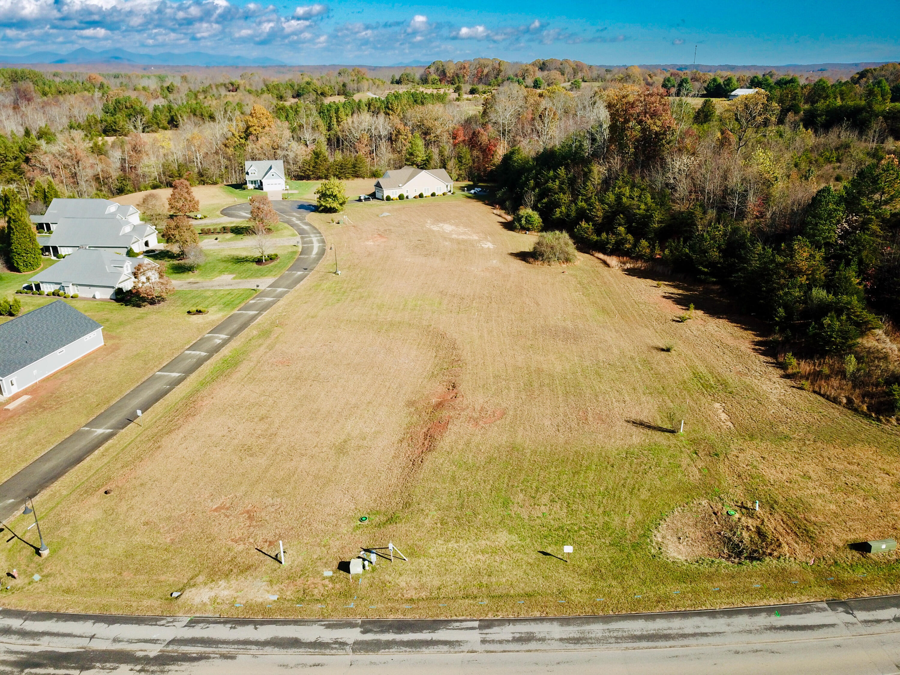 80 Carriage Homes Dr, Moneta, Virginia image 3