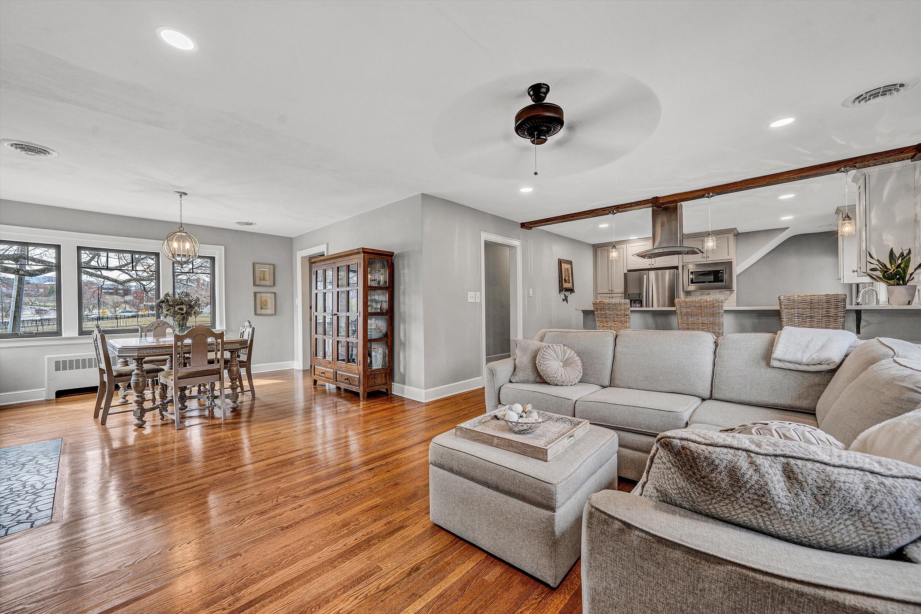 1017 Overland Rd, Roanoke, Virginia image 12