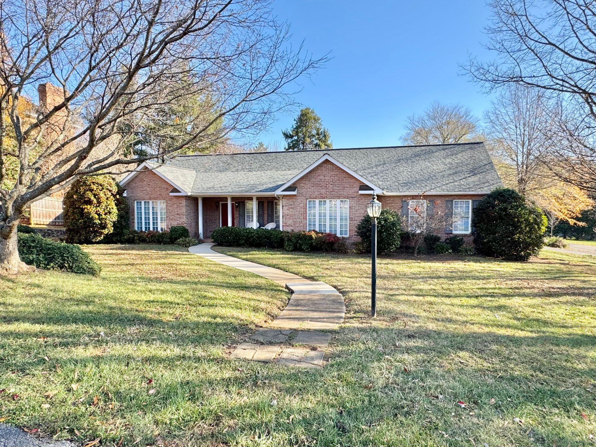 1314 Belle Aire Ln, Roanoke, Virginia image 3