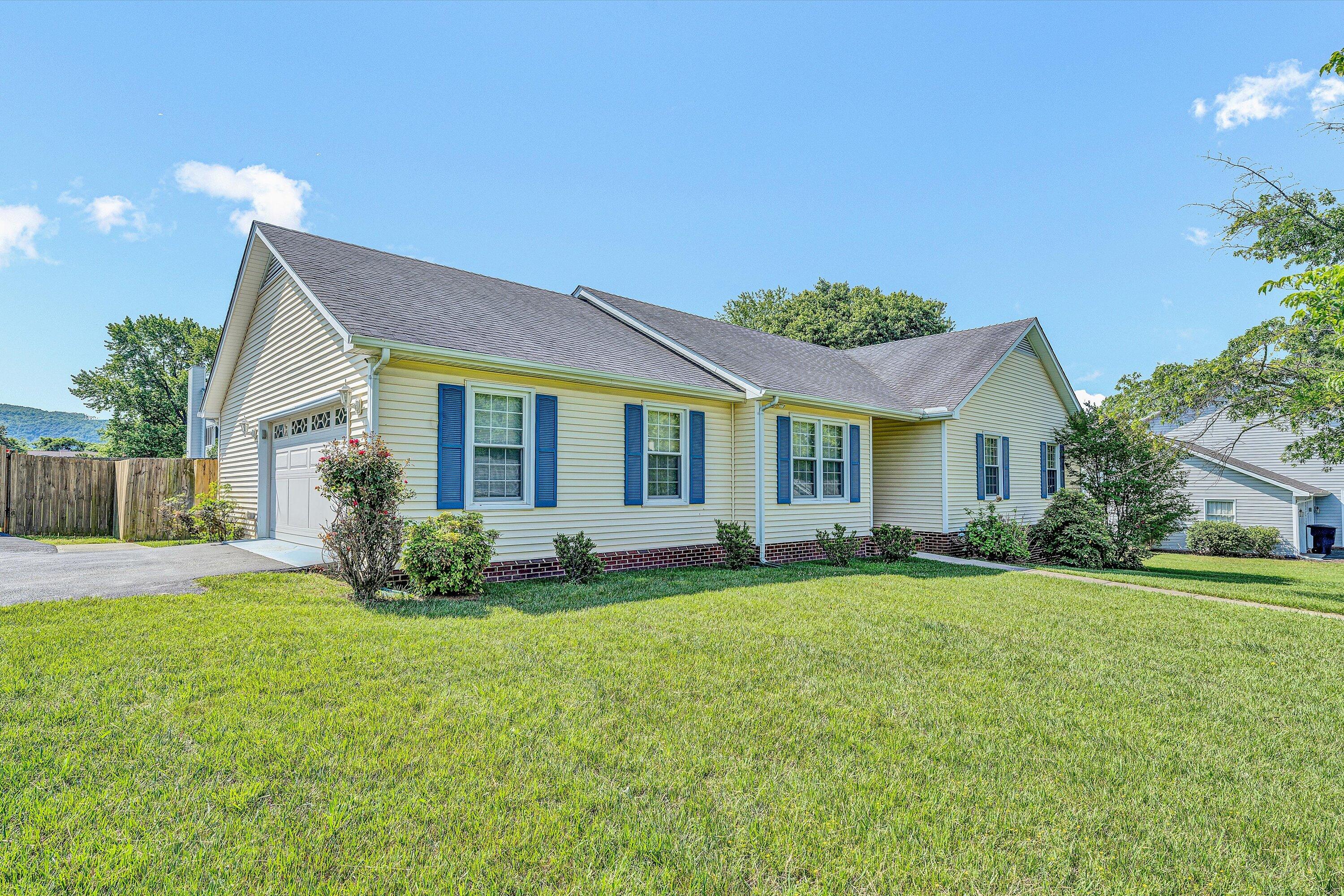 5508 Rome Dr, Roanoke, Virginia image 2