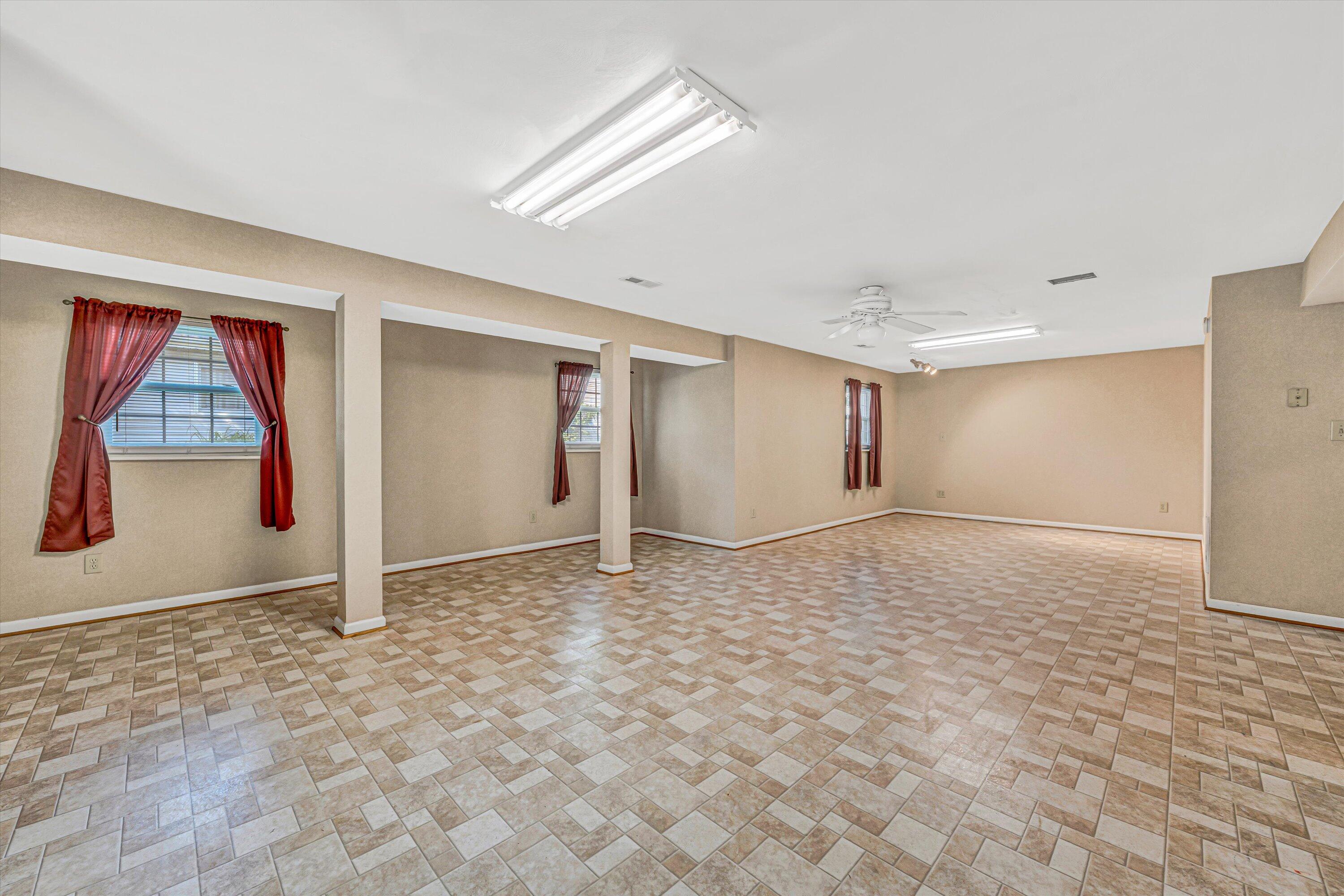 5508 Rome Dr, Roanoke, Virginia image 24