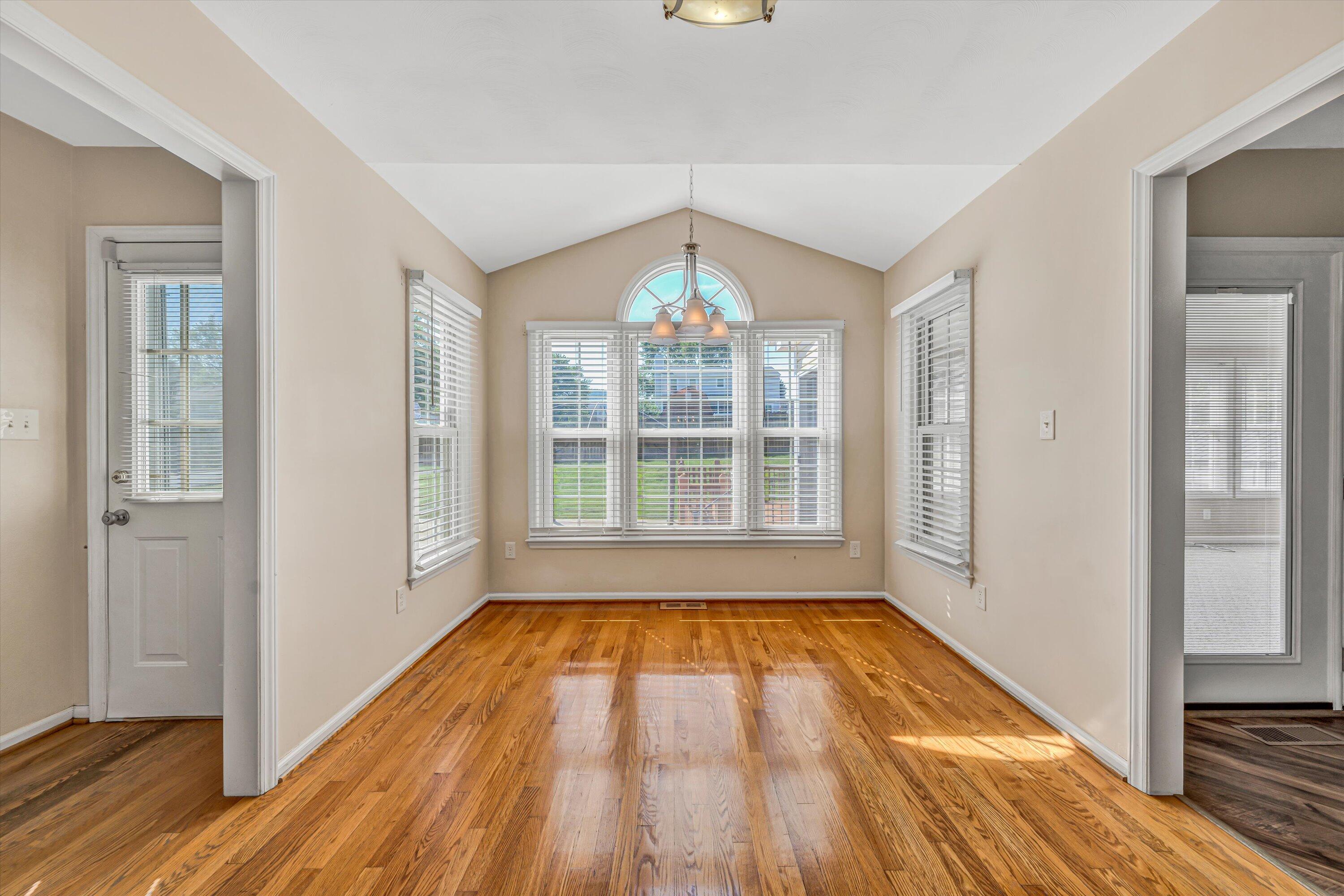 5508 Rome Dr, Roanoke, Virginia image 13