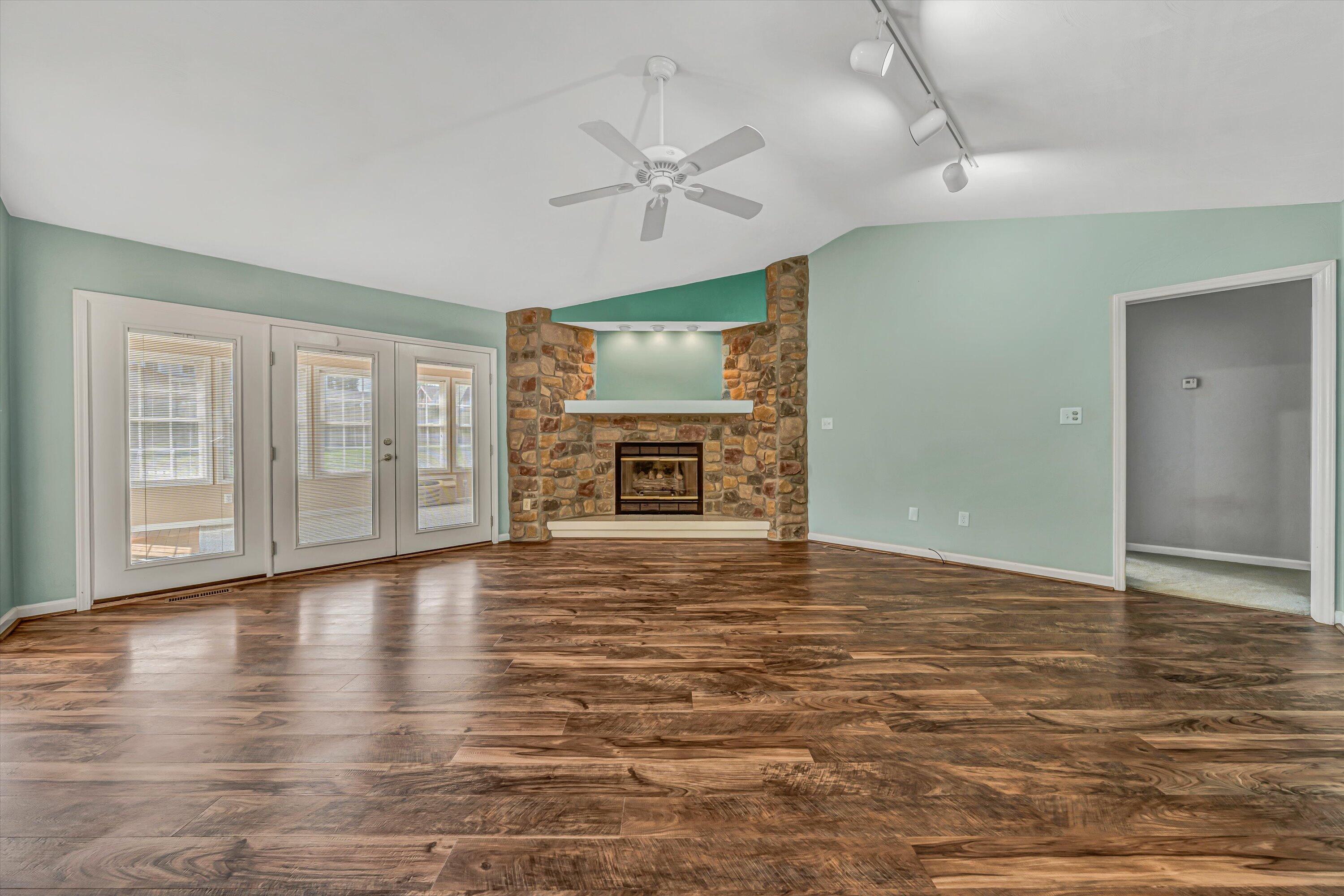 5508 Rome Dr, Roanoke, Virginia image 6