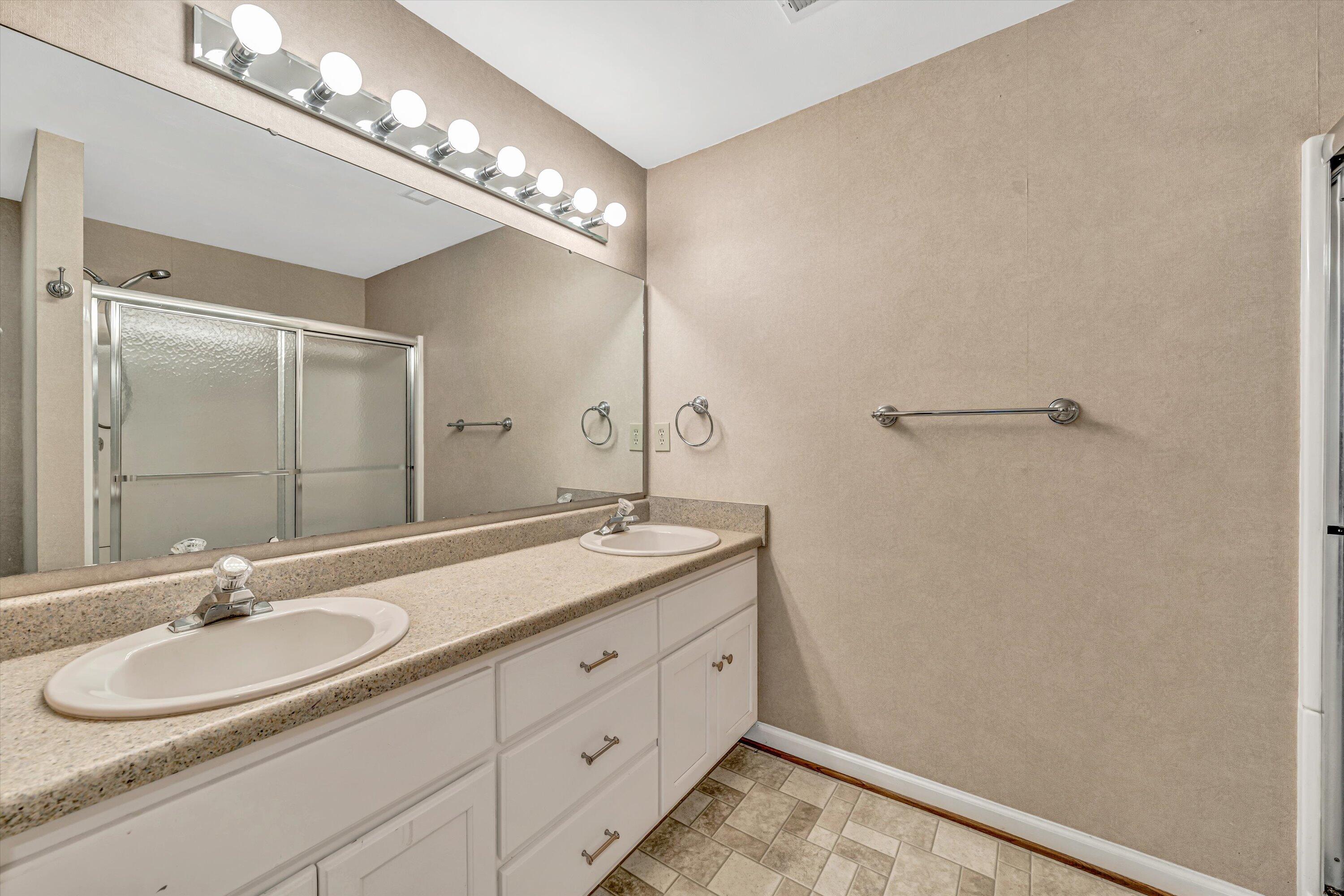 5508 Rome Dr, Roanoke, Virginia image 26