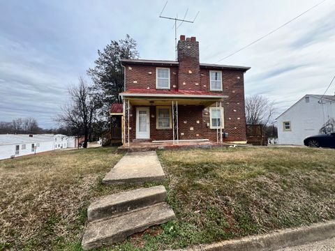 Homes For Sale - 1011 Roundabout Rd<br/> Martinsville City County, Martinsville, VA 24112