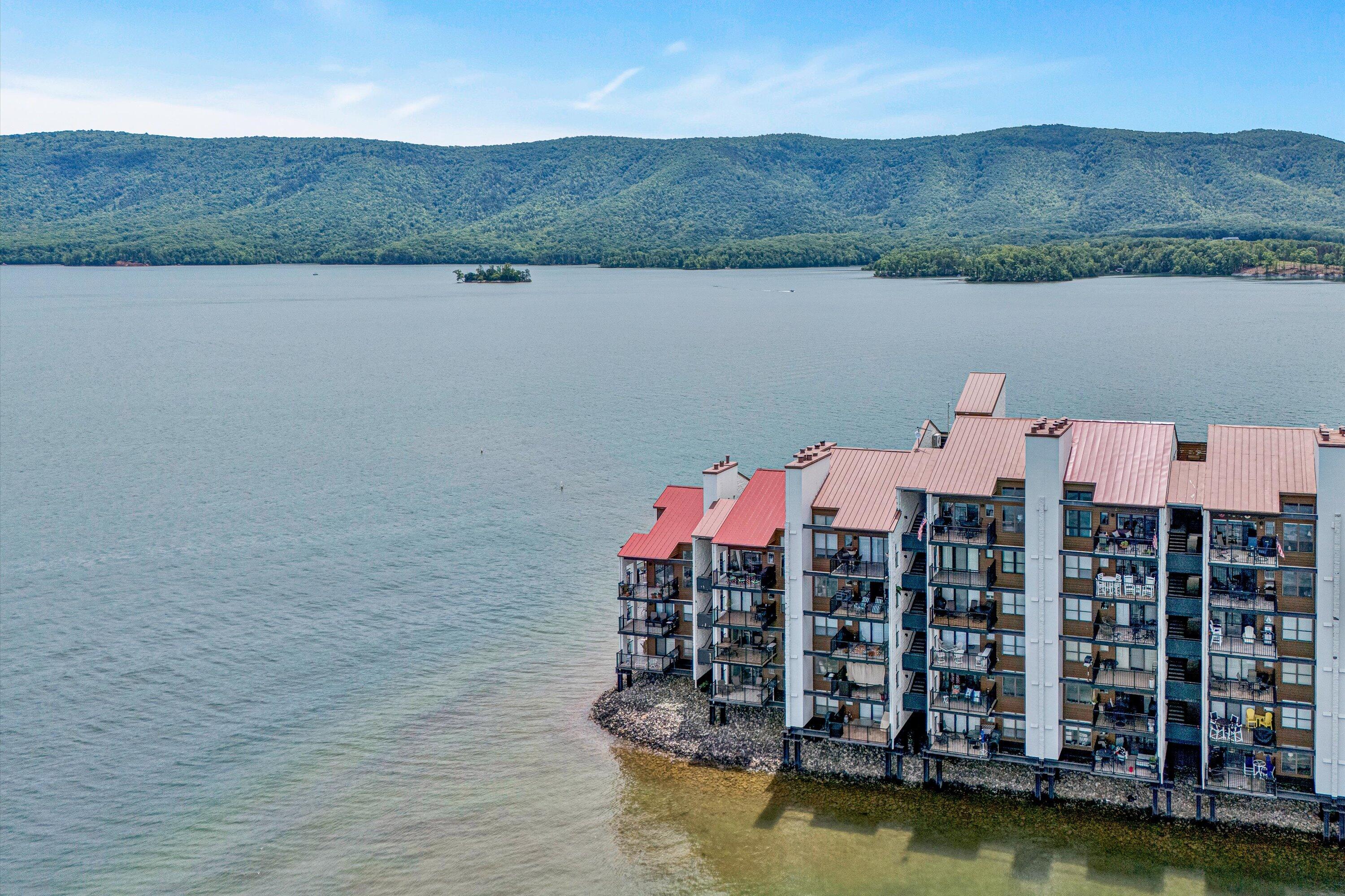 Penhook, Virginia 24137, United States, 2 Bedrooms Bedrooms, ,2 BathroomsBathrooms,Residential,Active,152220