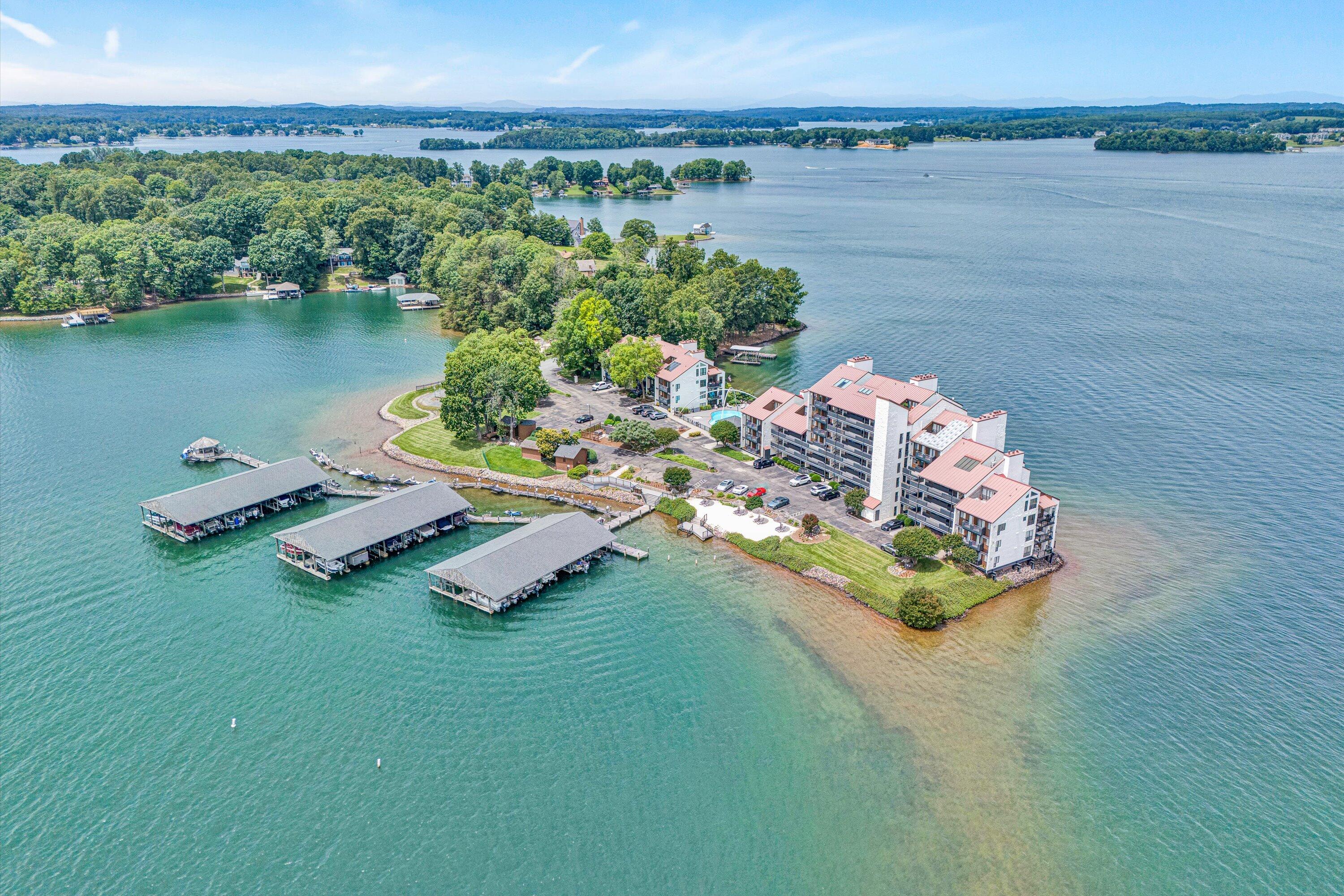 Penhook, Virginia 24137, United States, 2 Bedrooms Bedrooms, ,2 BathroomsBathrooms,Residential,Active,152220