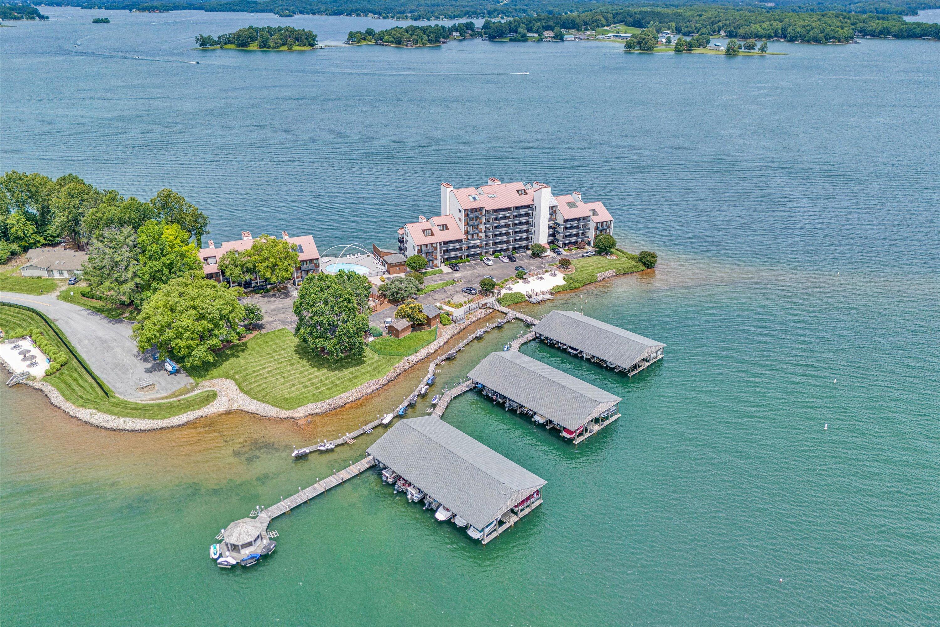 Penhook, Virginia 24137, United States, 2 Bedrooms Bedrooms, ,2 BathroomsBathrooms,Residential,Active,152220