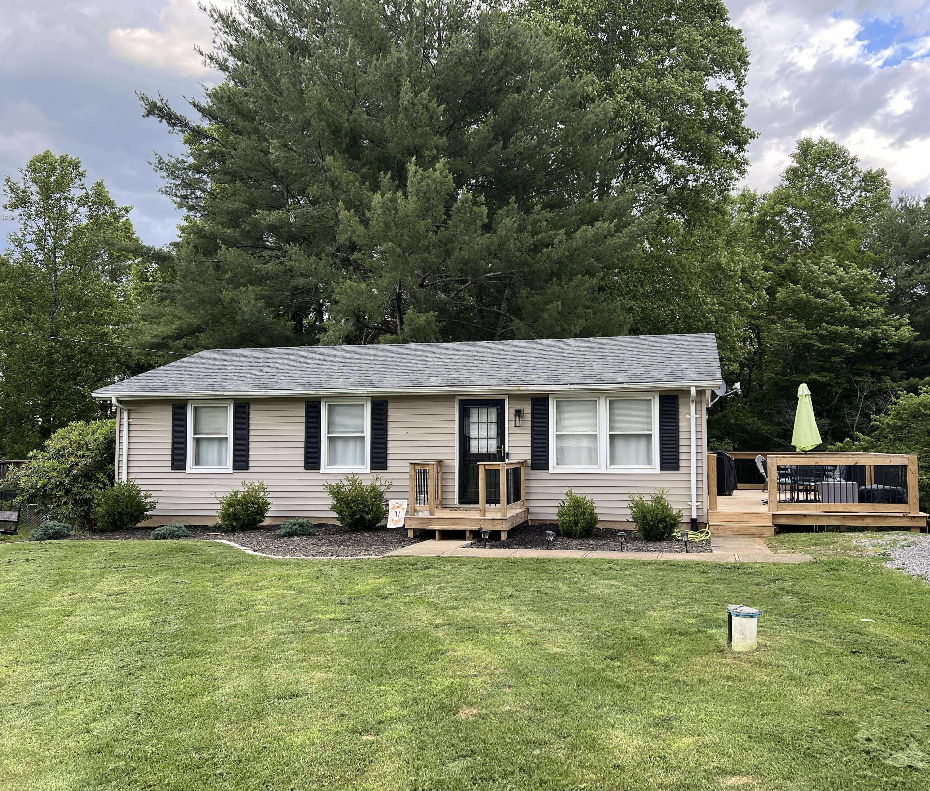360 Rakes Rd, Rocky Mount, Virginia image 1