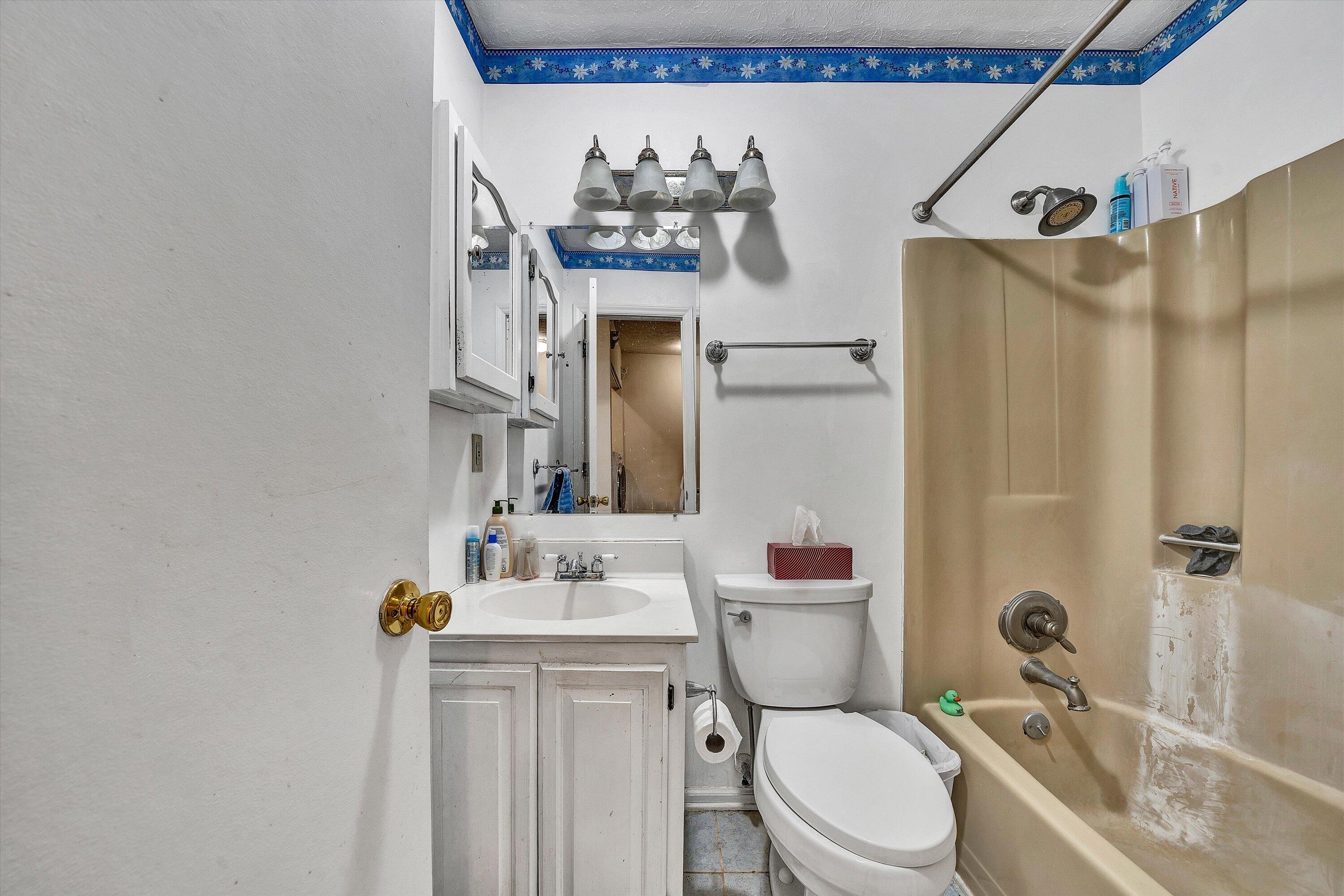 907 Lora Ln, Blacksburg, Virginia image 17