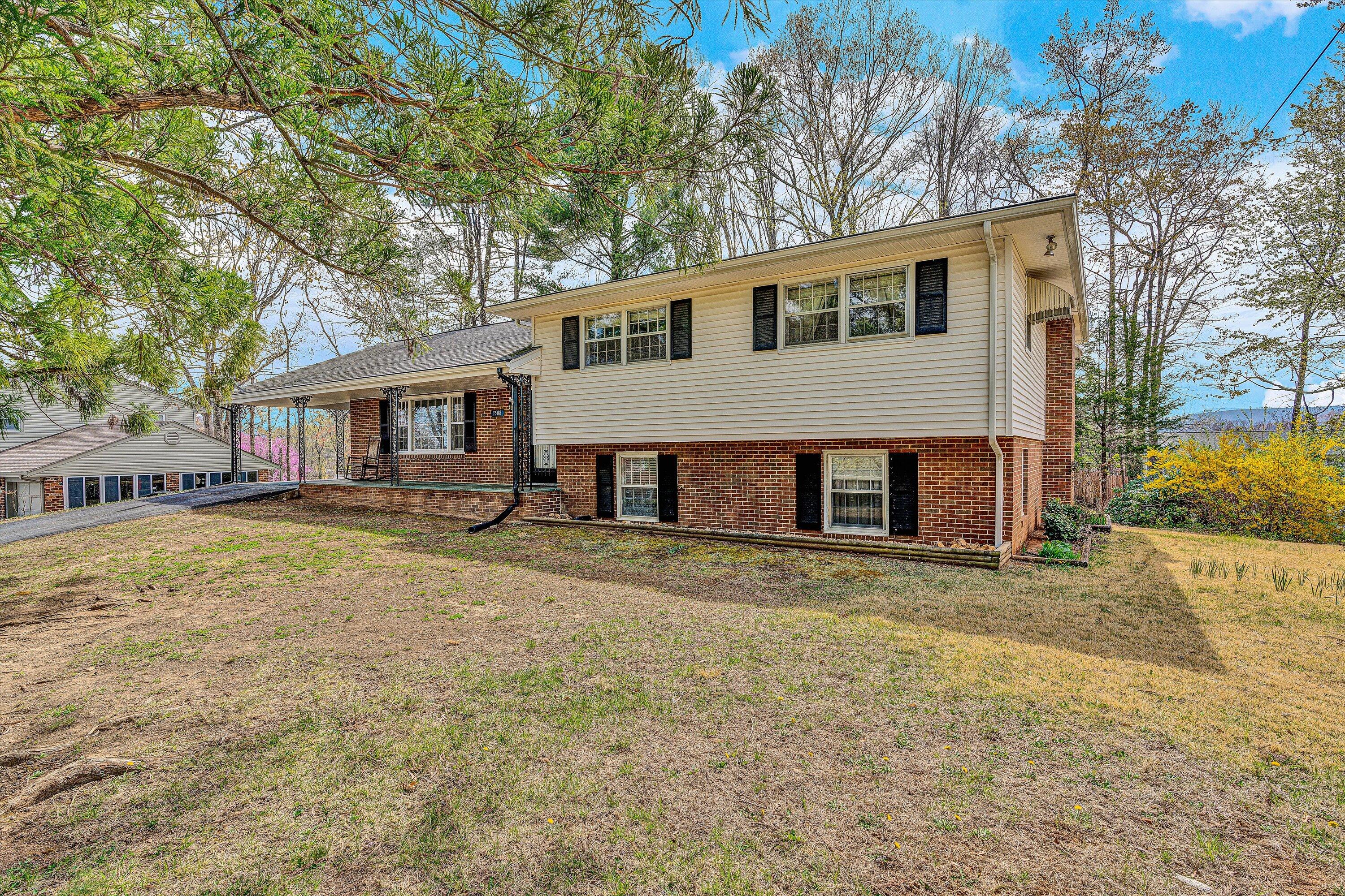 3508 Kenwick Trl, Roanoke, Virginia image 2