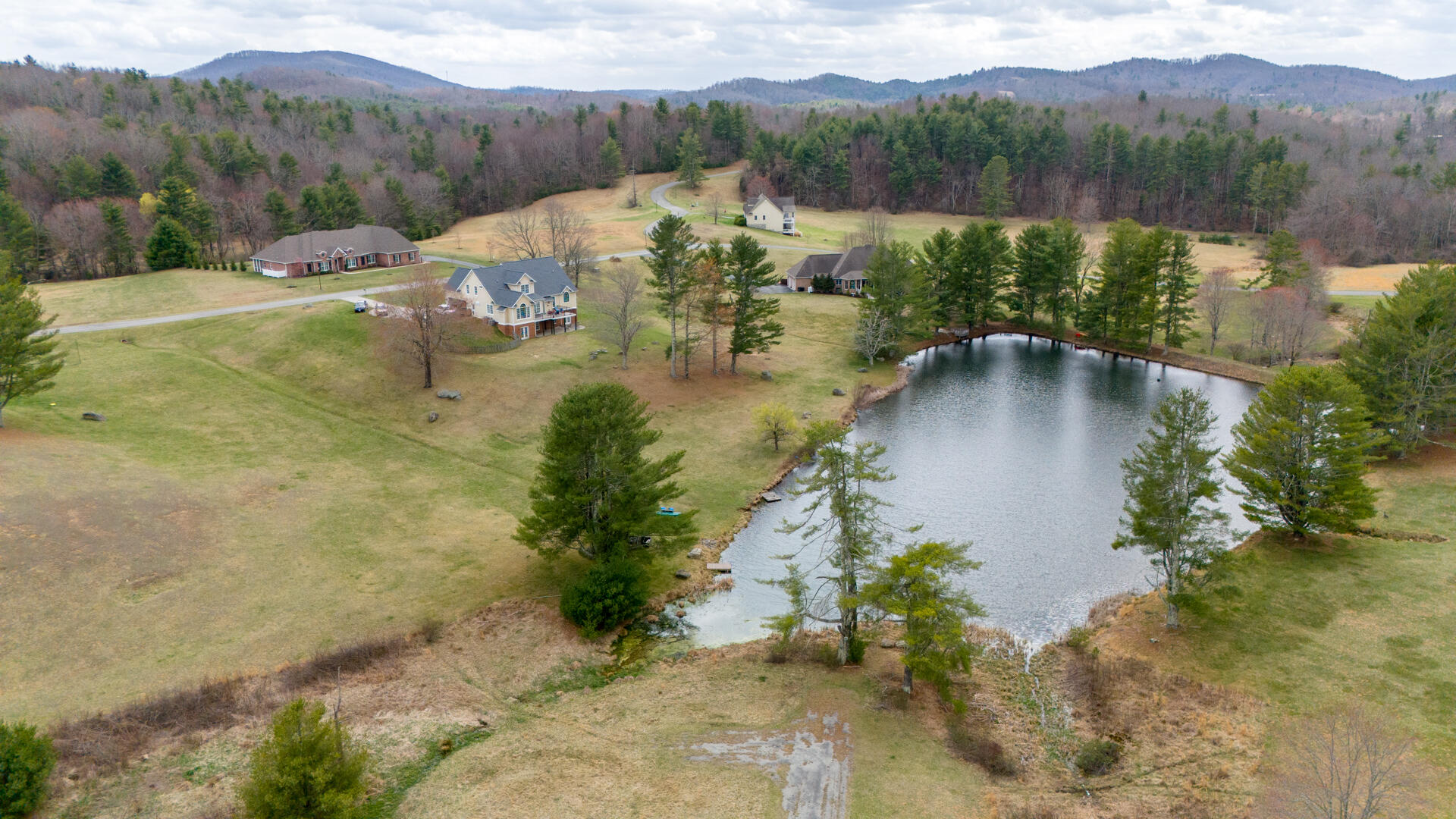 151 & 155 Cobble Trl, Bent Mountain, Virginia image 16