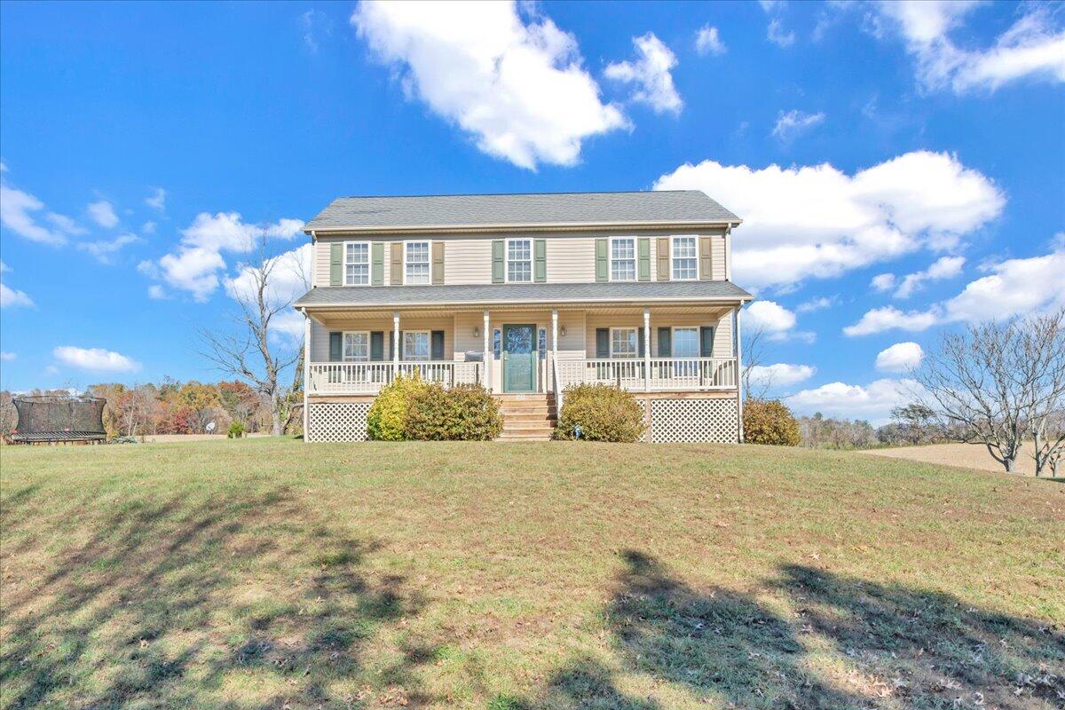 668 Brookfield Ln, Roanoke, Virginia image 2