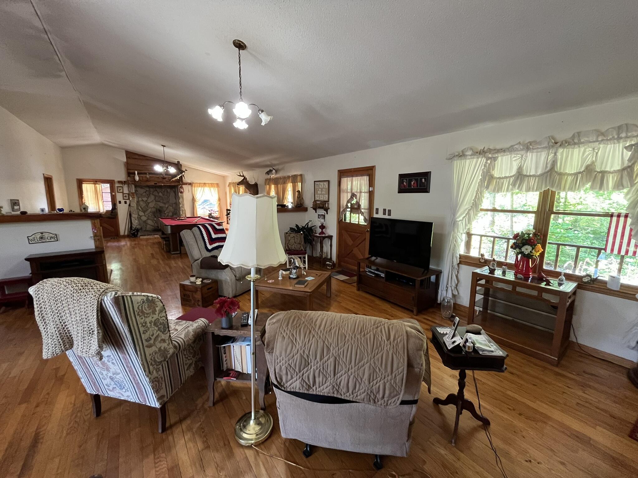 154 Snowden Ln, Penhook, Virginia image 4