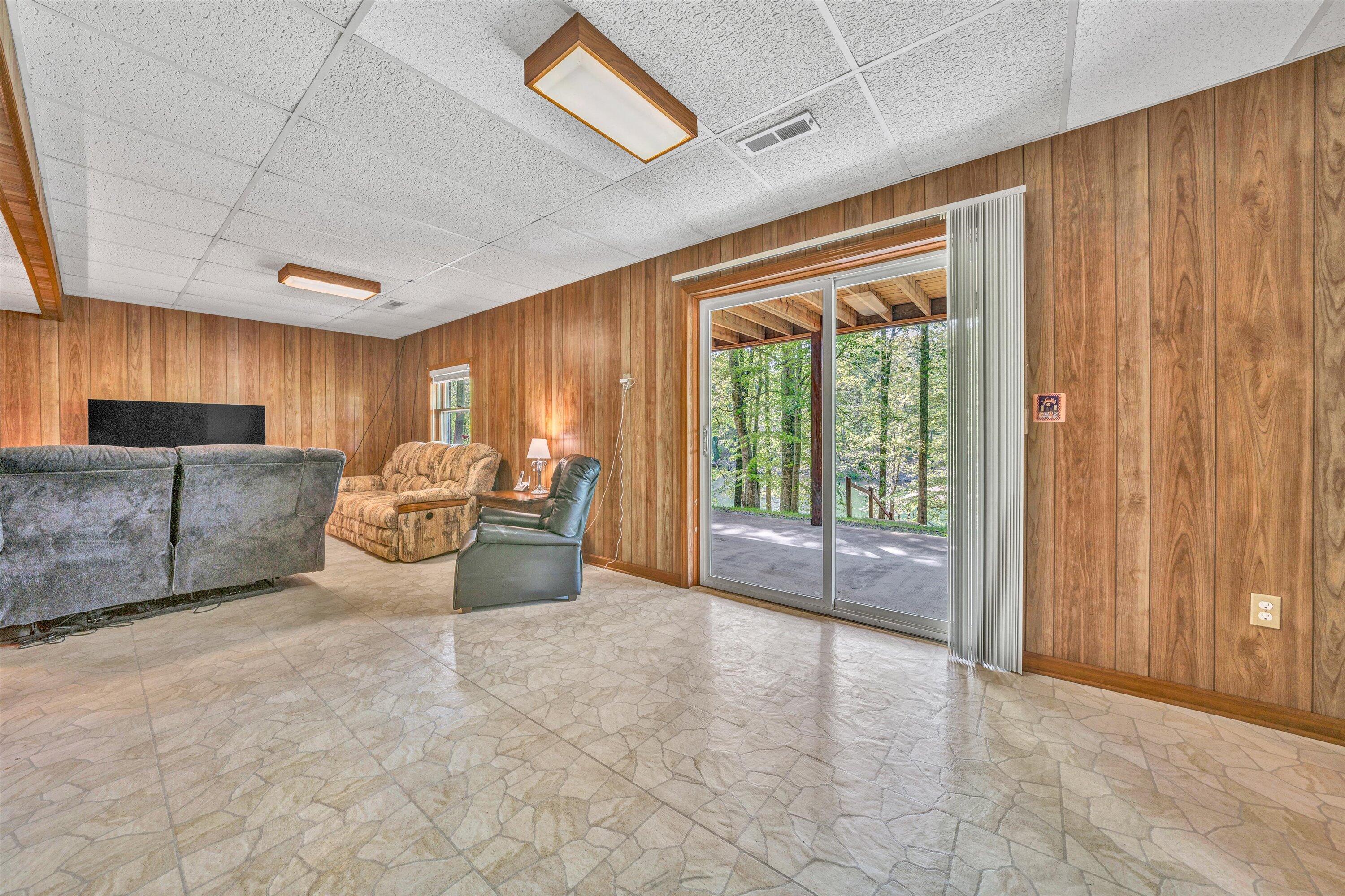 14 Kamp Branch Rd, Union Hall, Virginia image 23