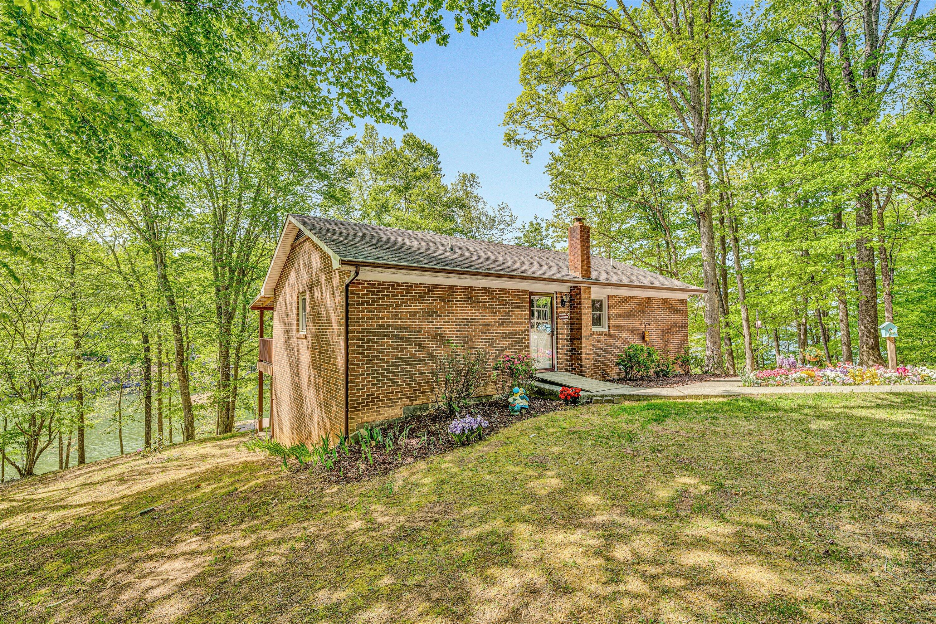 14 Kamp Branch Rd, Union Hall, Virginia image 4