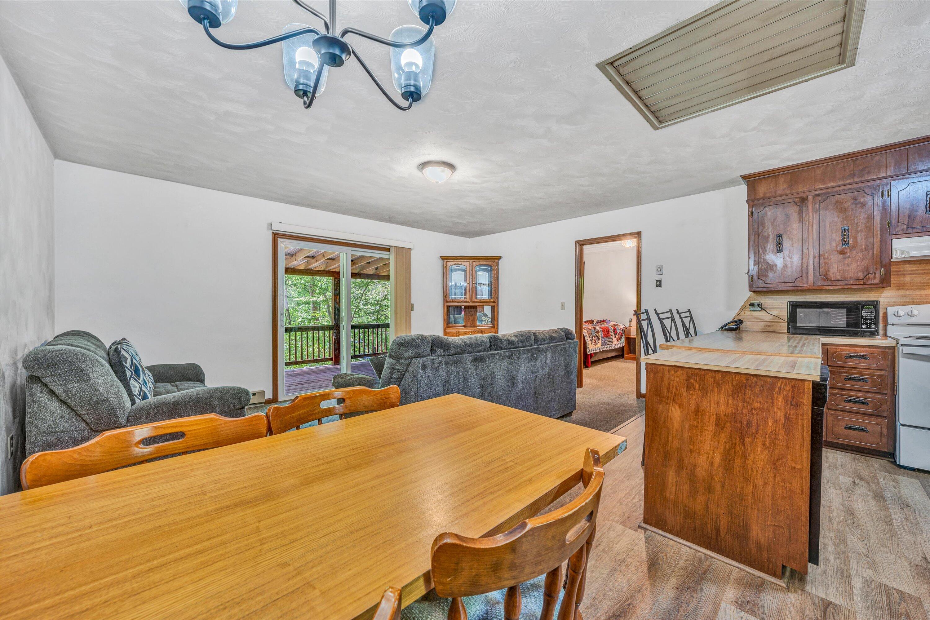 14 Kamp Branch Rd, Union Hall, Virginia image 10