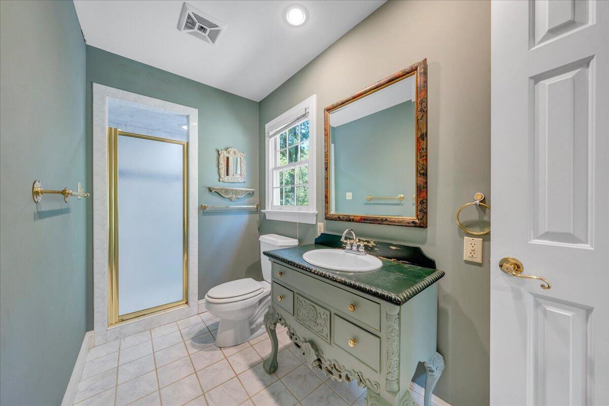 414 Strawberry Banks Dr, Moneta, Virginia image 13