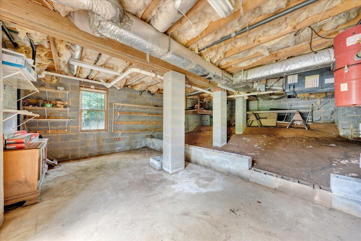 414 Strawberry Banks Dr, Moneta, Virginia image 46