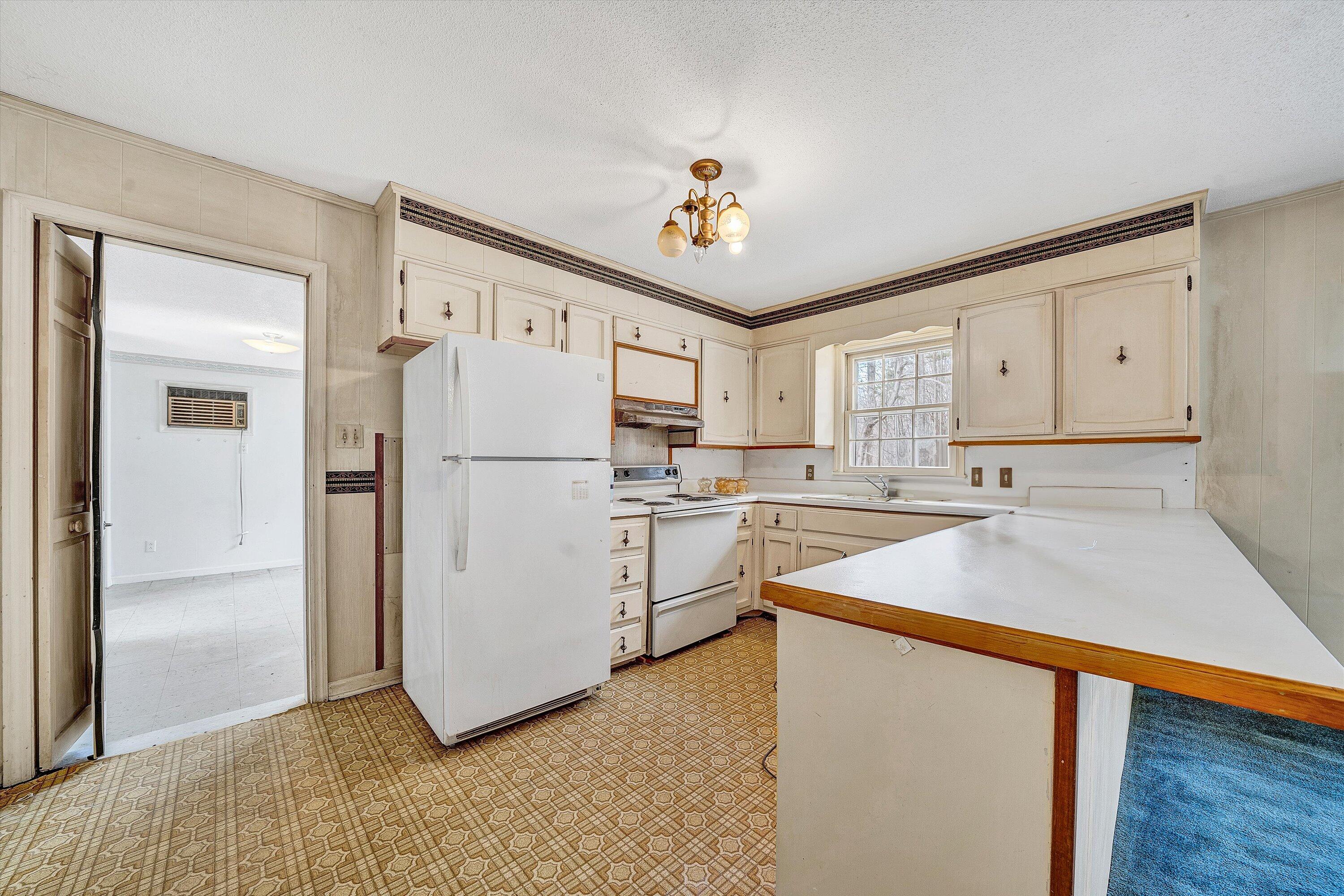 499 Ridge Rd, Collinsville, Virginia image 7