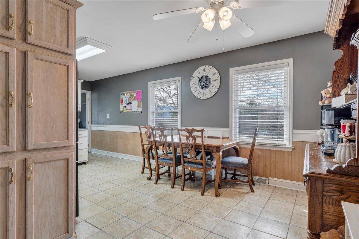 477 Lakeridge Cir, Troutville, Virginia image 10