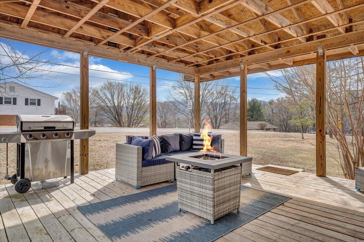 477 Lakeridge Cir, Troutville, Virginia image 36
