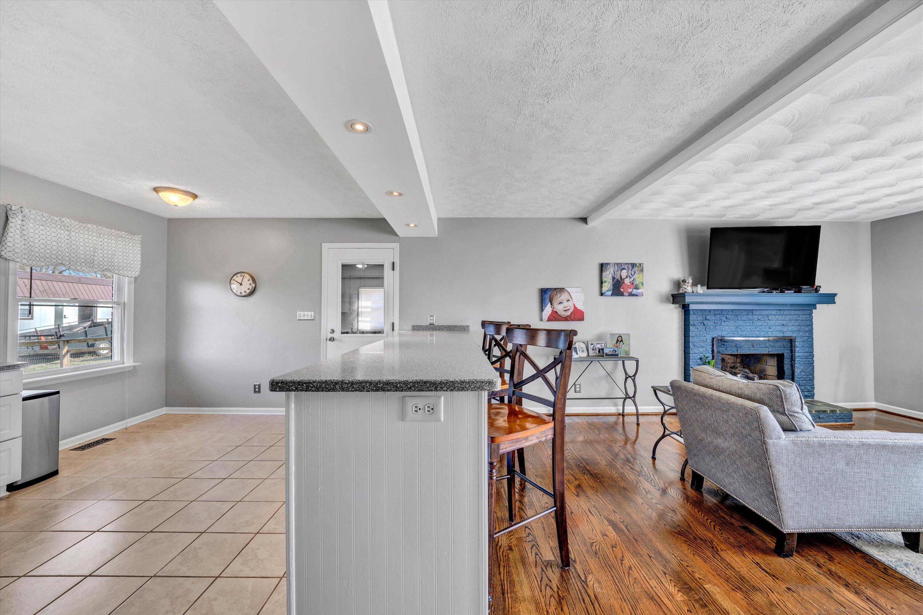 825 Olney Rd, Vinton, Virginia image 10