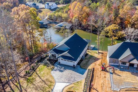 Homes For Sale - 172 Lakewatch Cir<br/> Moneta, VA 24121