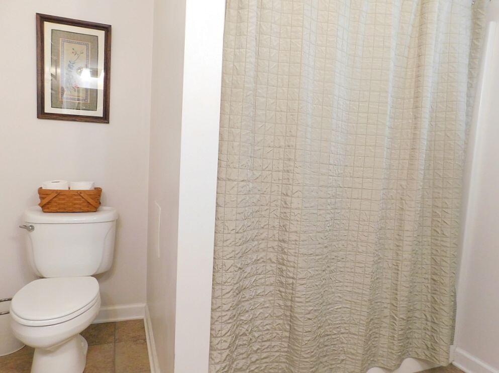 Roanoke, Virginia 24018, United States, 2 Bedrooms Bedrooms, ,2 BathroomsBathrooms,Residential,Pending,232180