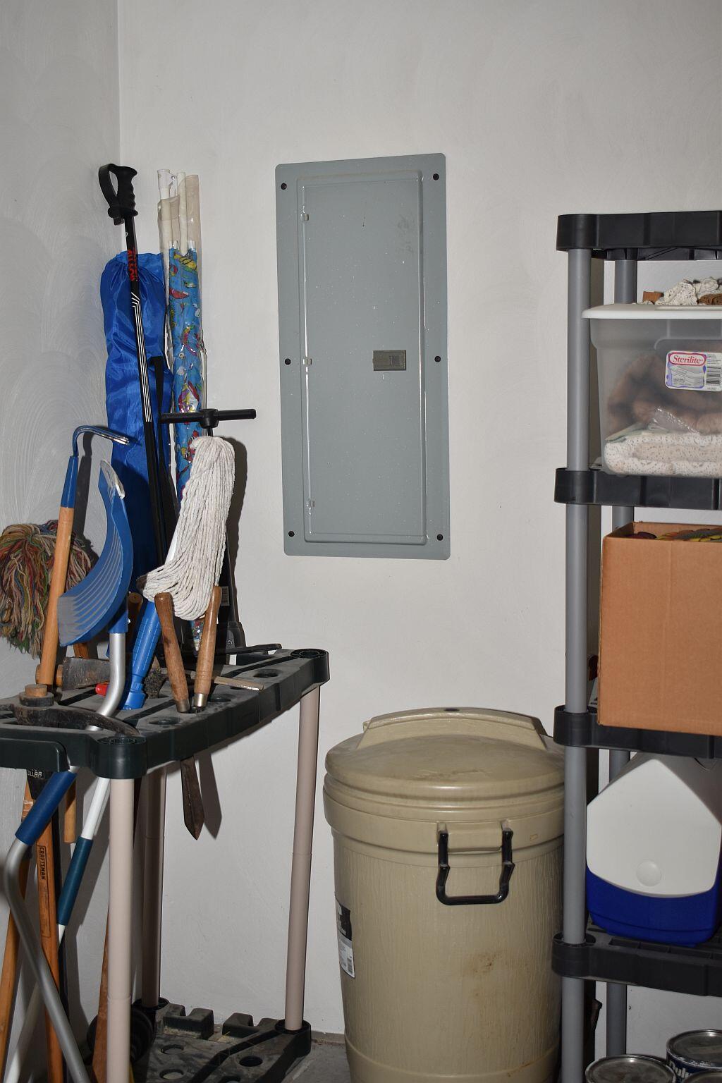 Roanoke, Virginia 24018, United States, 2 Bedrooms Bedrooms, ,2 BathroomsBathrooms,Residential,Pending,232180