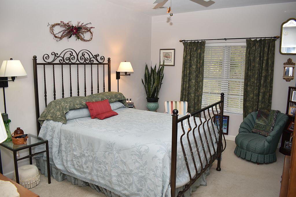 Roanoke, Virginia 24018, United States, 2 Bedrooms Bedrooms, ,2 BathroomsBathrooms,Residential,Pending,232180